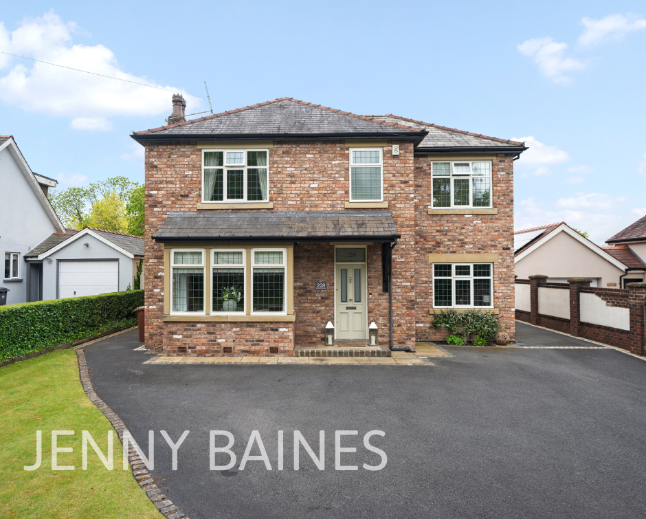 Detached House in Preston