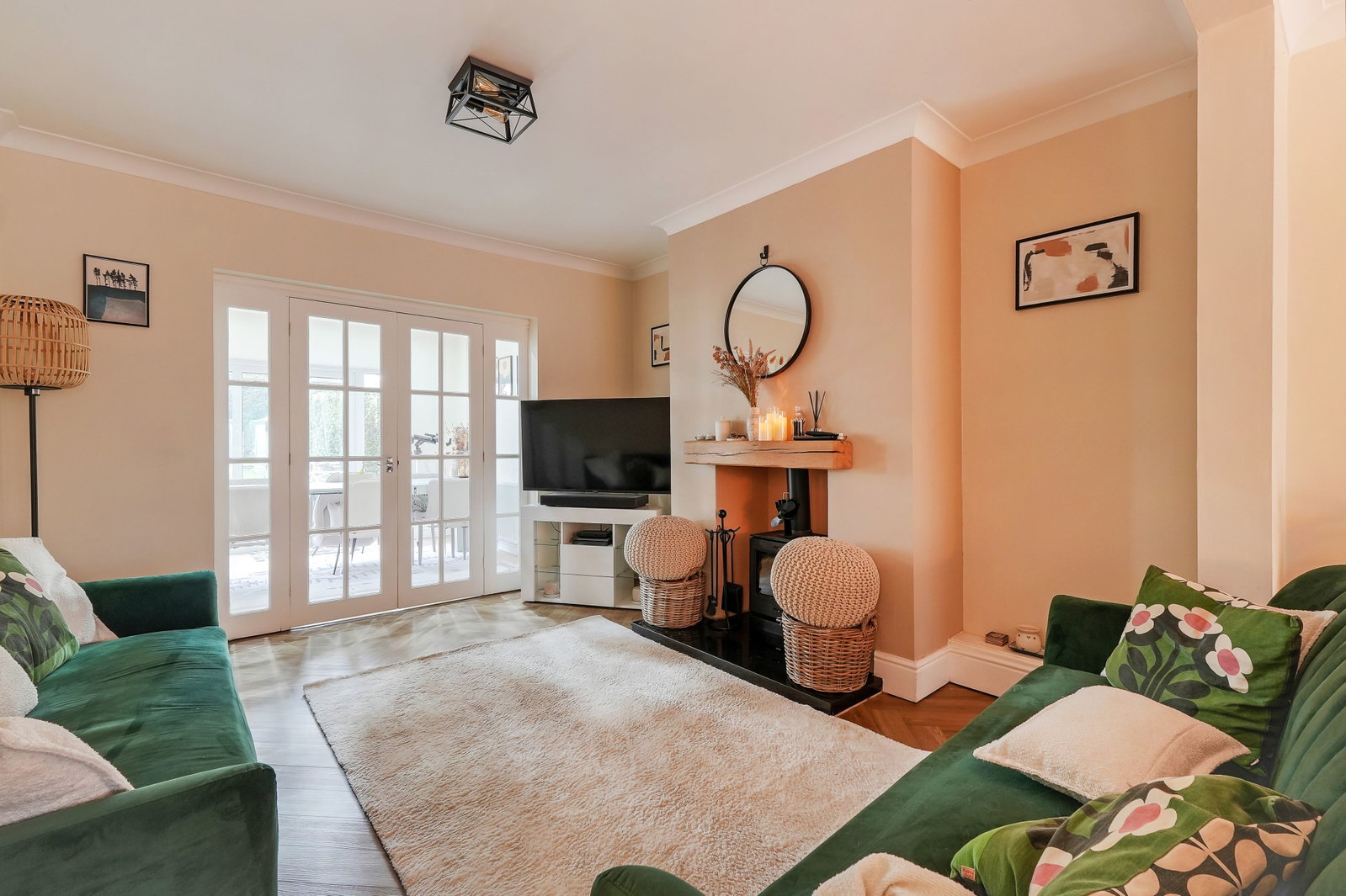 Semi Detached House in Chesterfield
