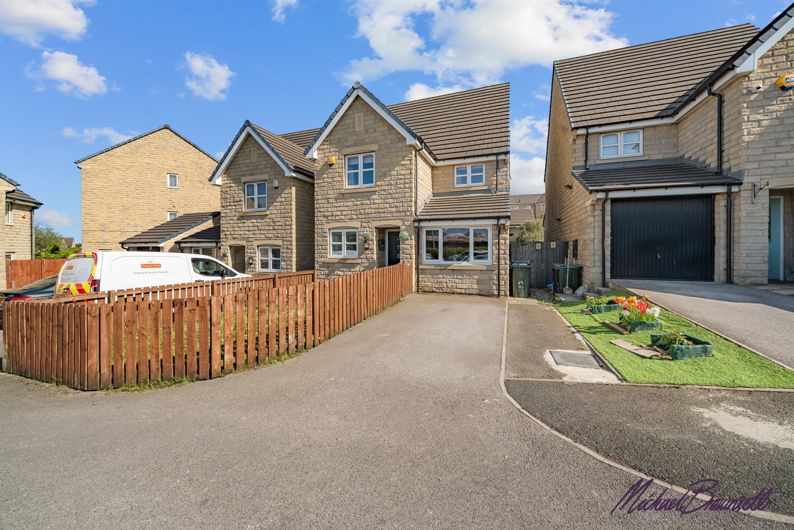 Detached House in Bradford