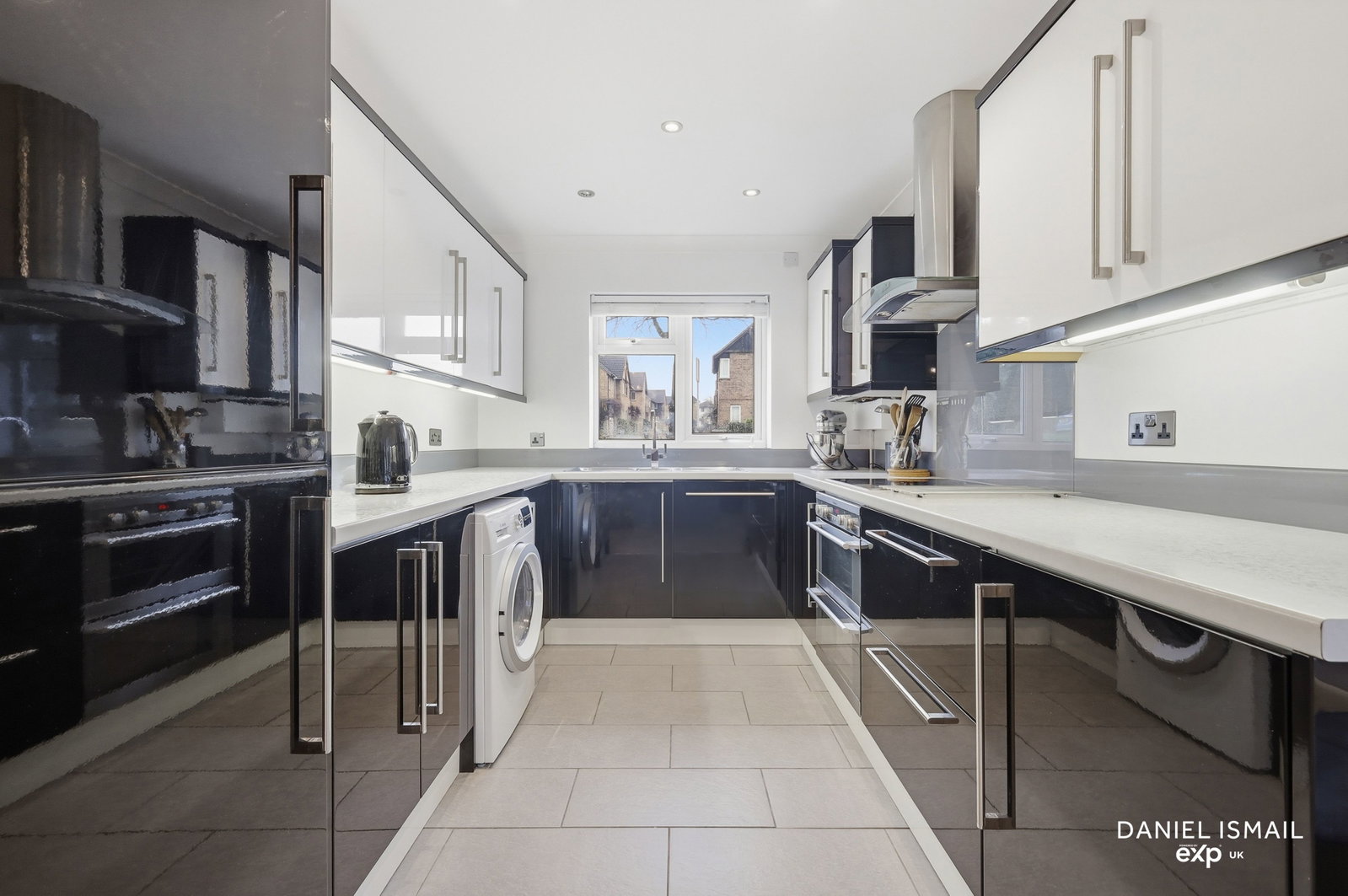 Detached House in Basildon
