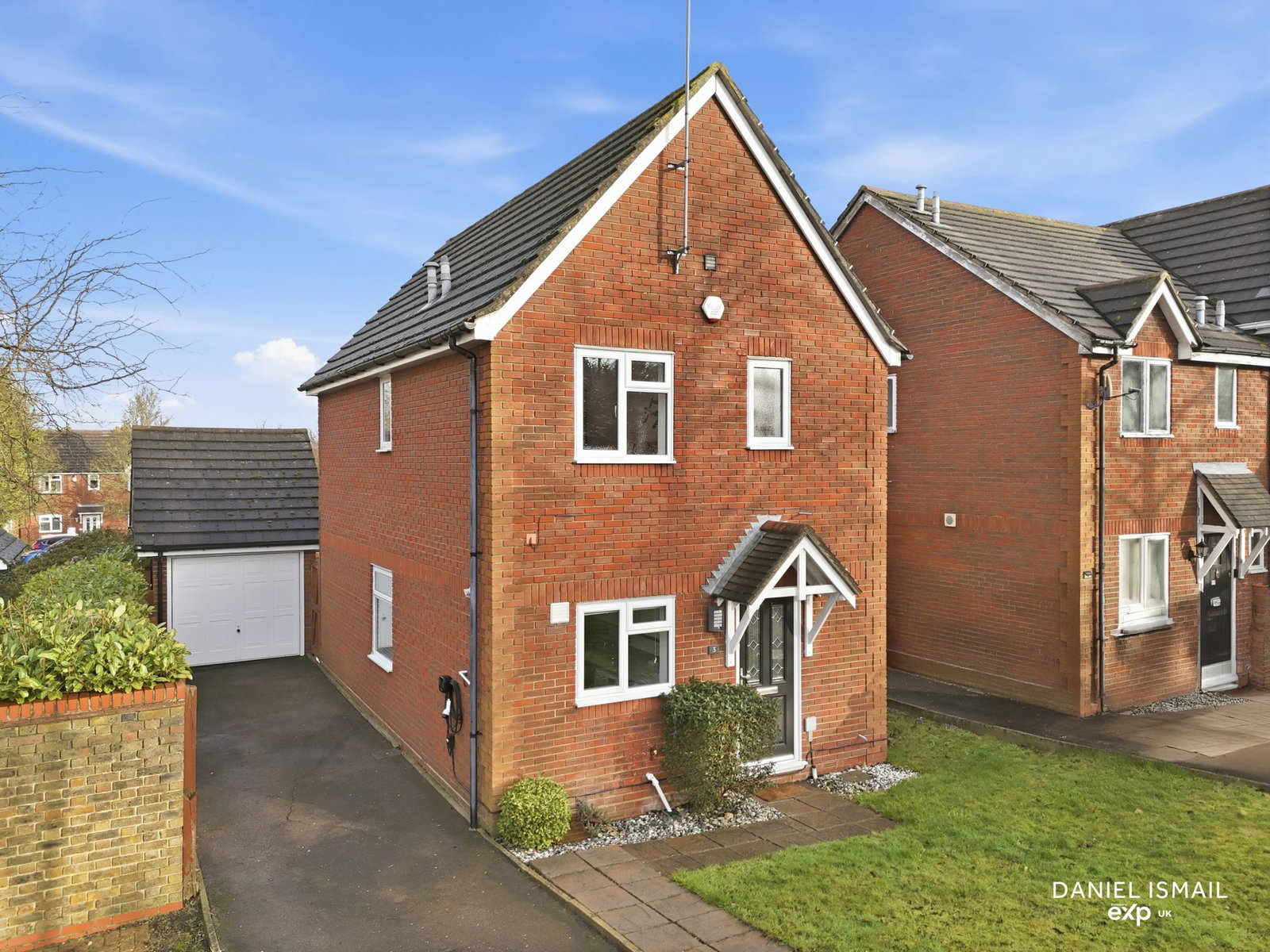 Detached House in Basildon