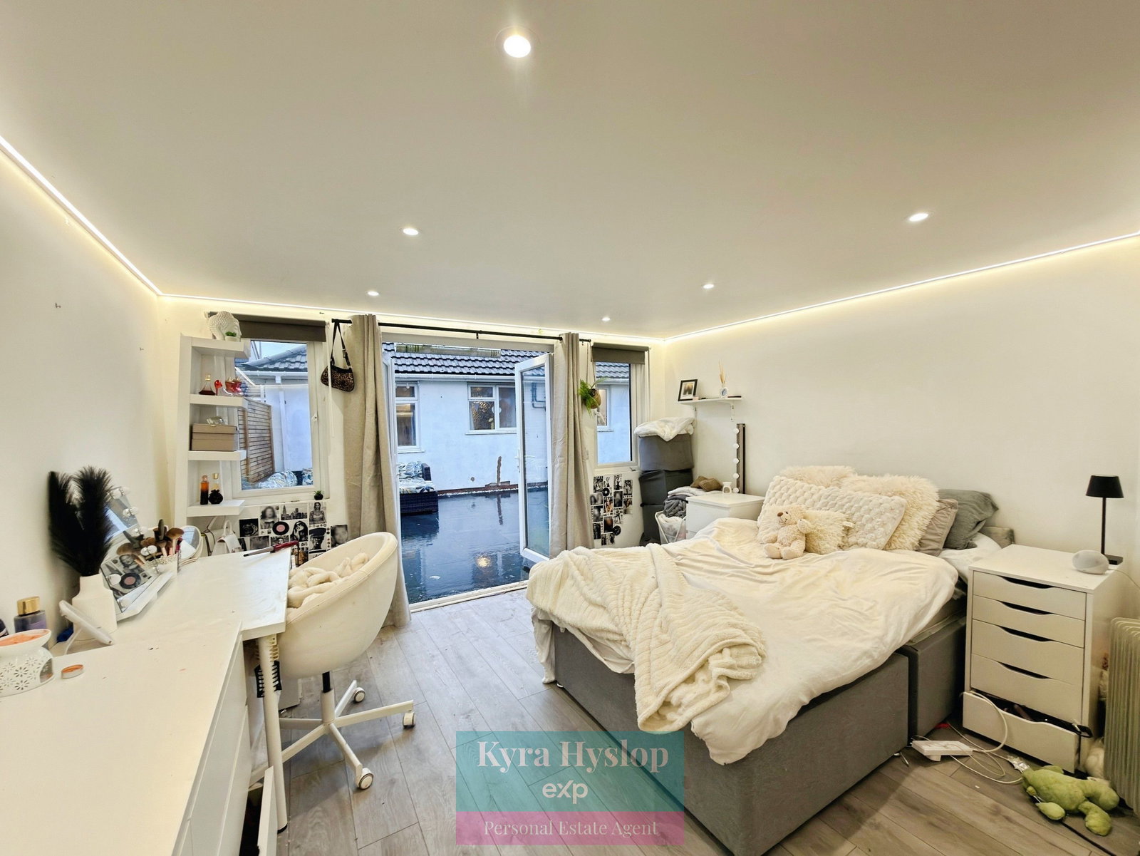 Bungalow in Exeter