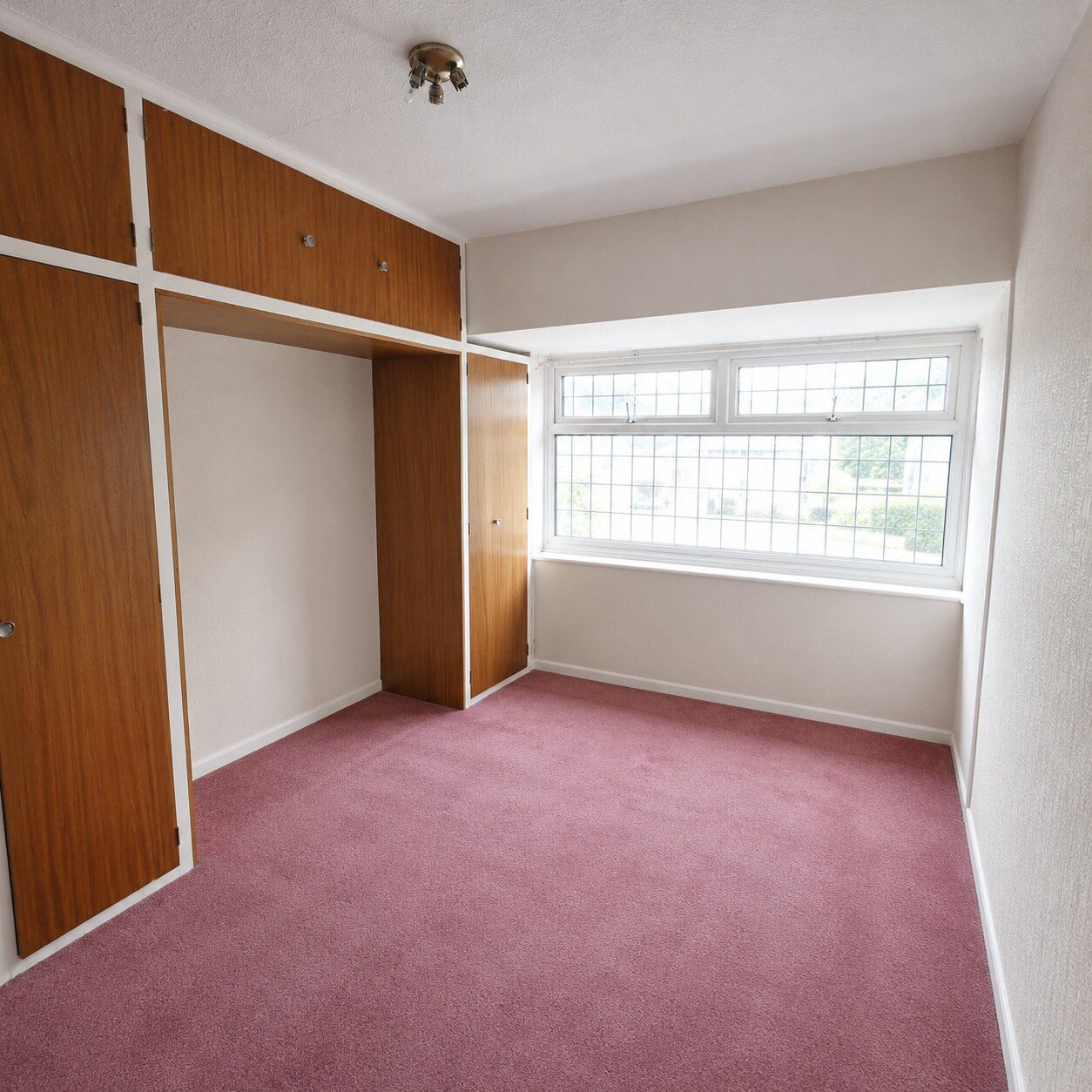 Terraced House in Ashton-under-lyne