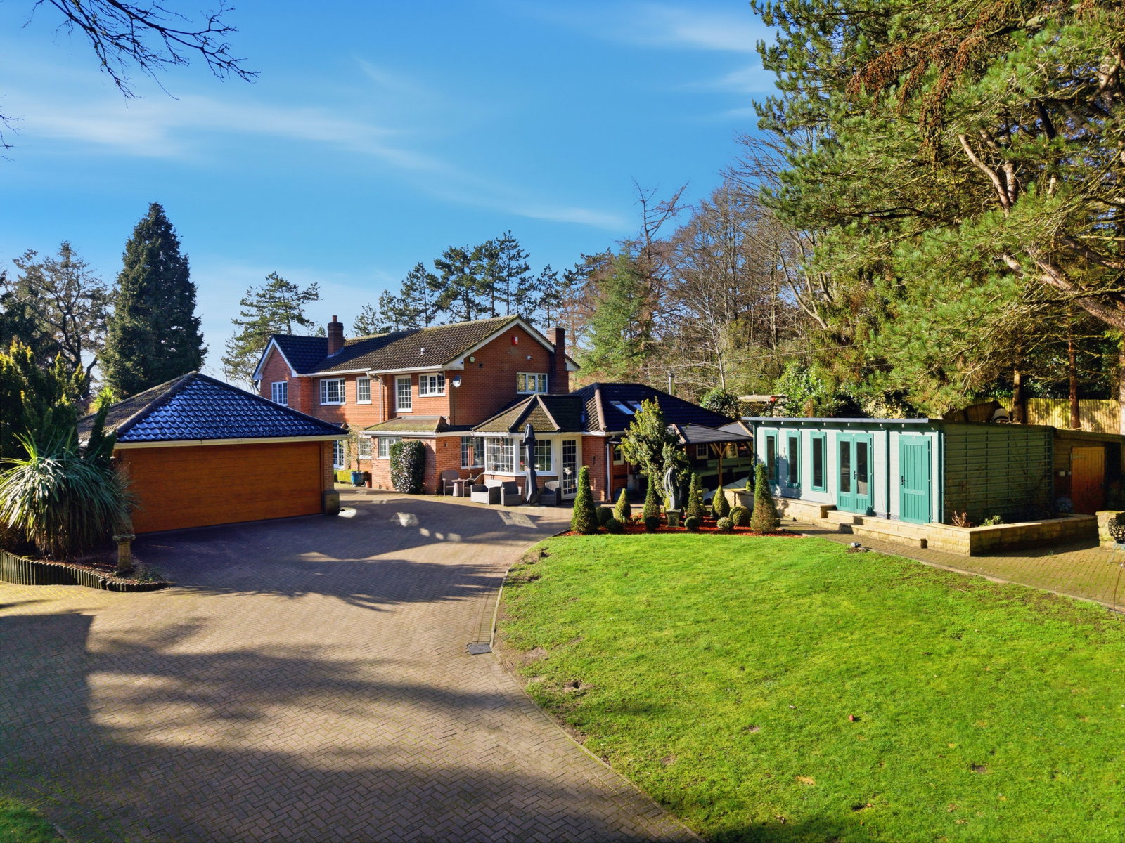 Detached House in Nottingham