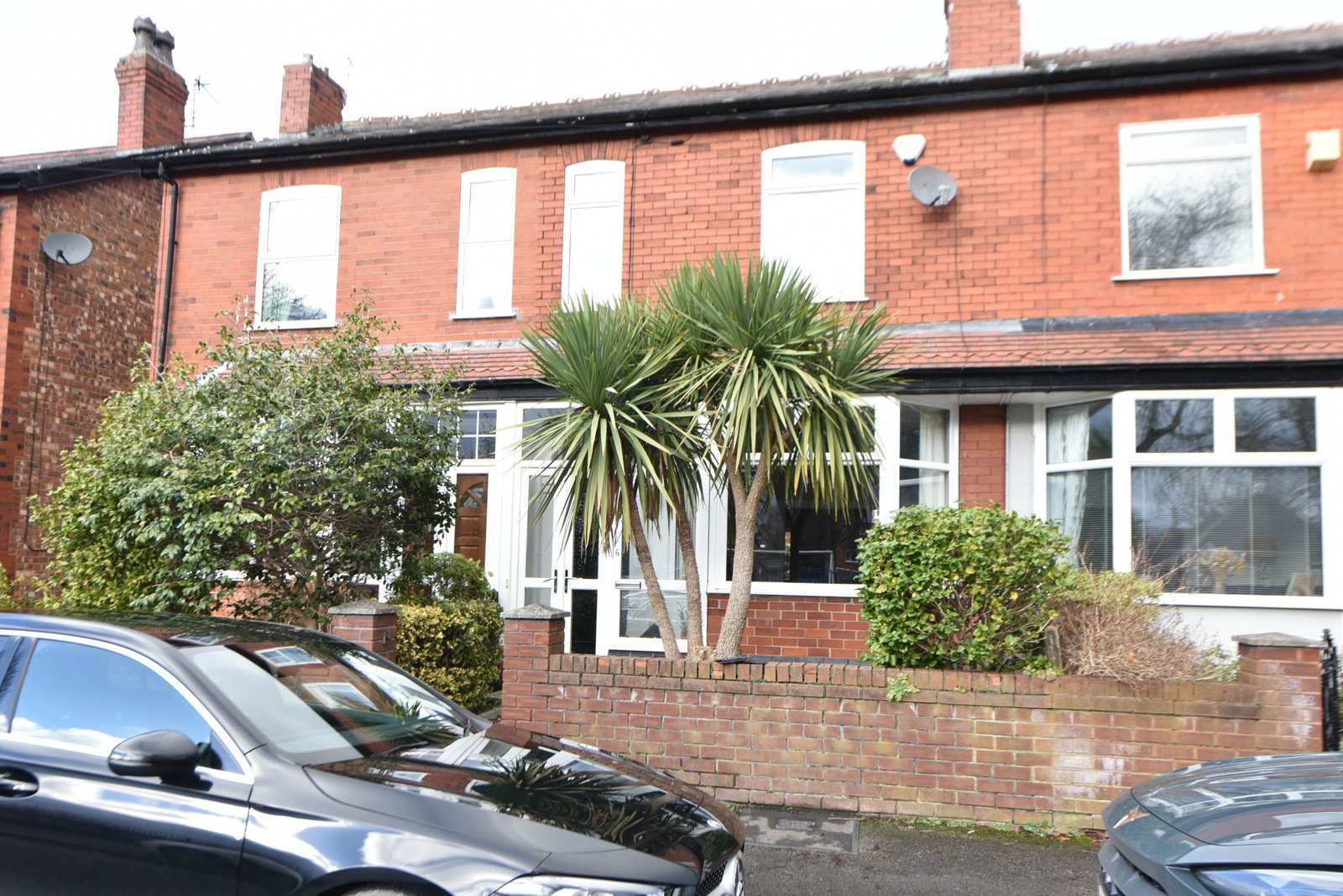 Terraced House in Sale