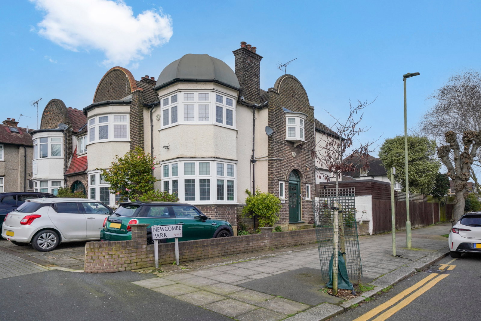 Semi Detached House in London
