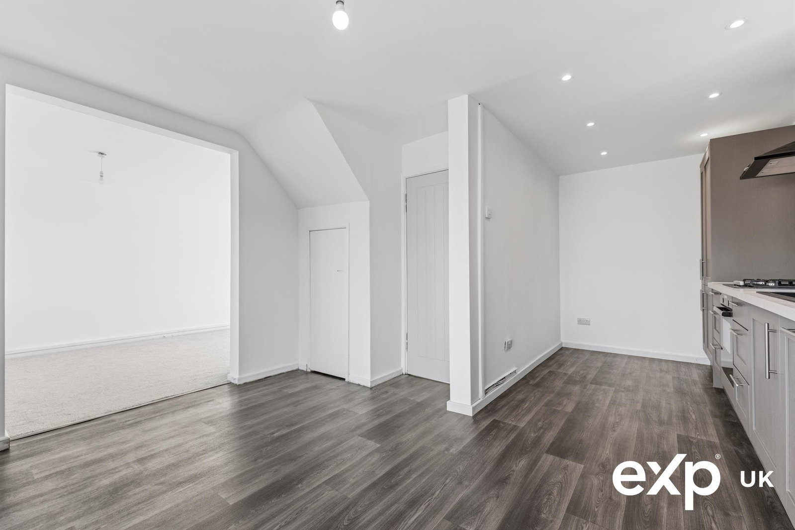 Semi Detached House for sale in Newark, Whitewater Road, New Ollerton, Newark, NG22 9XF
