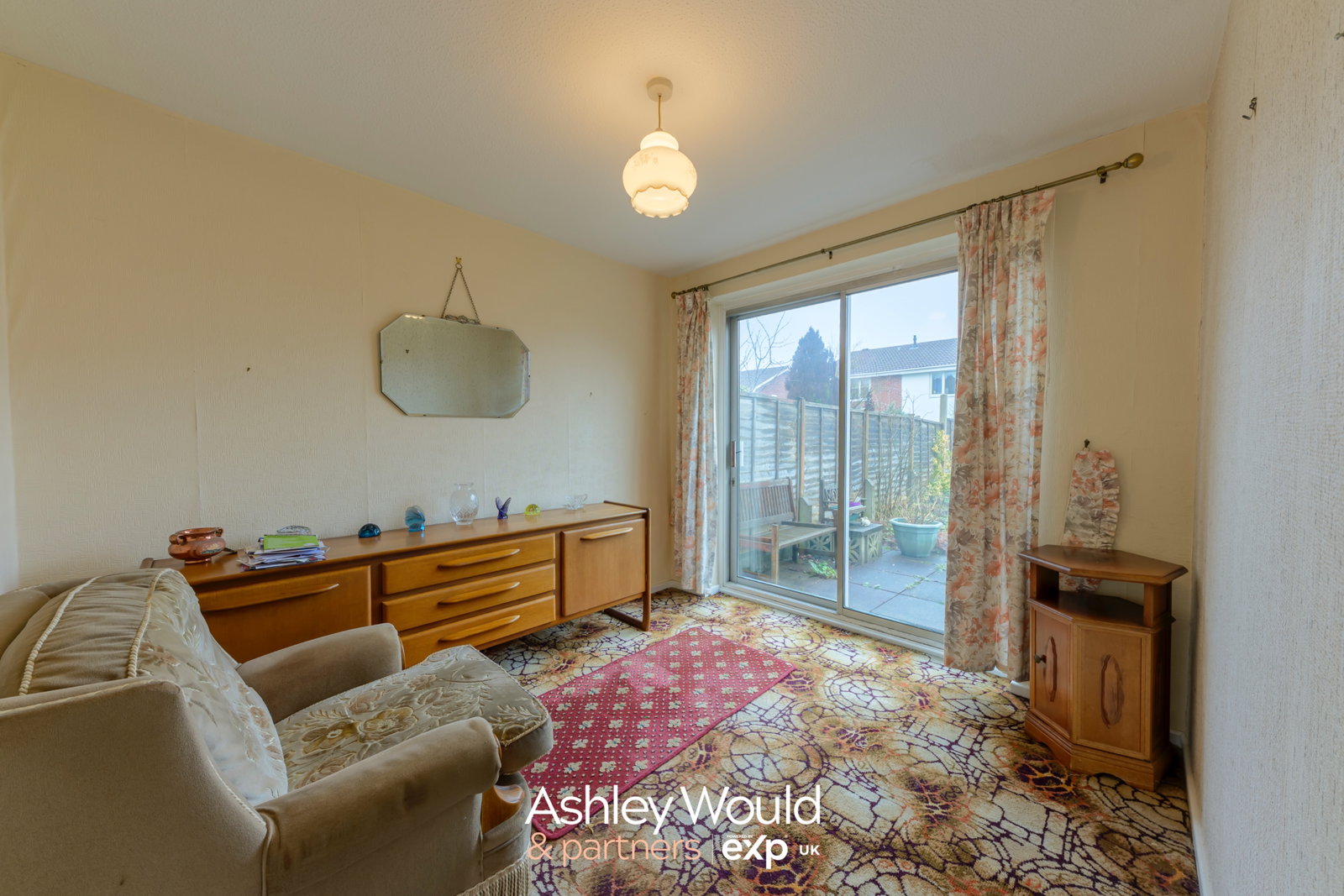 Semi Detached House in Halesowen