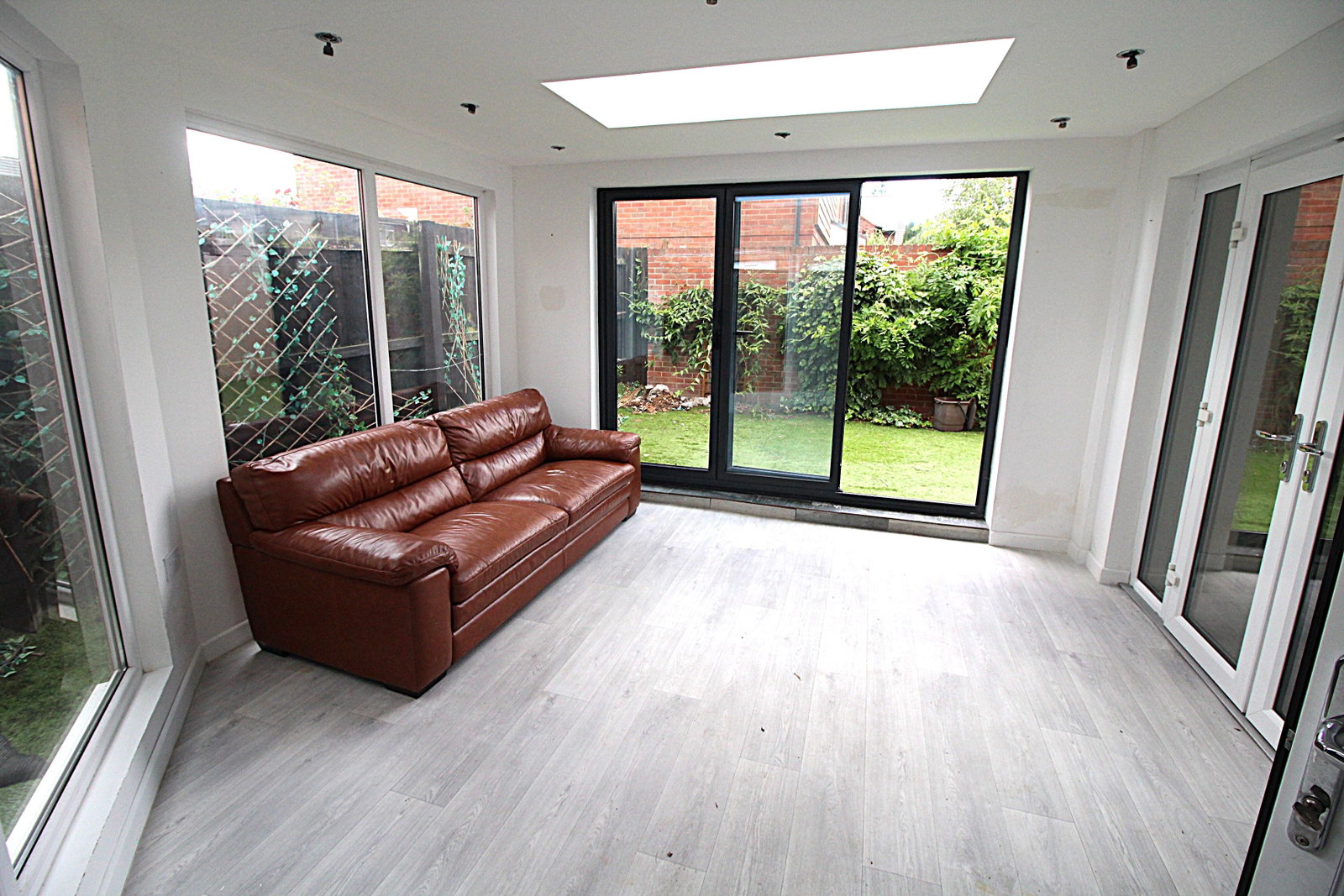 Semi Detached House in Tipton