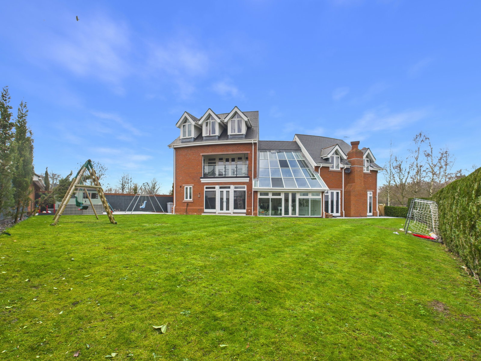 Detached House in Crewe
