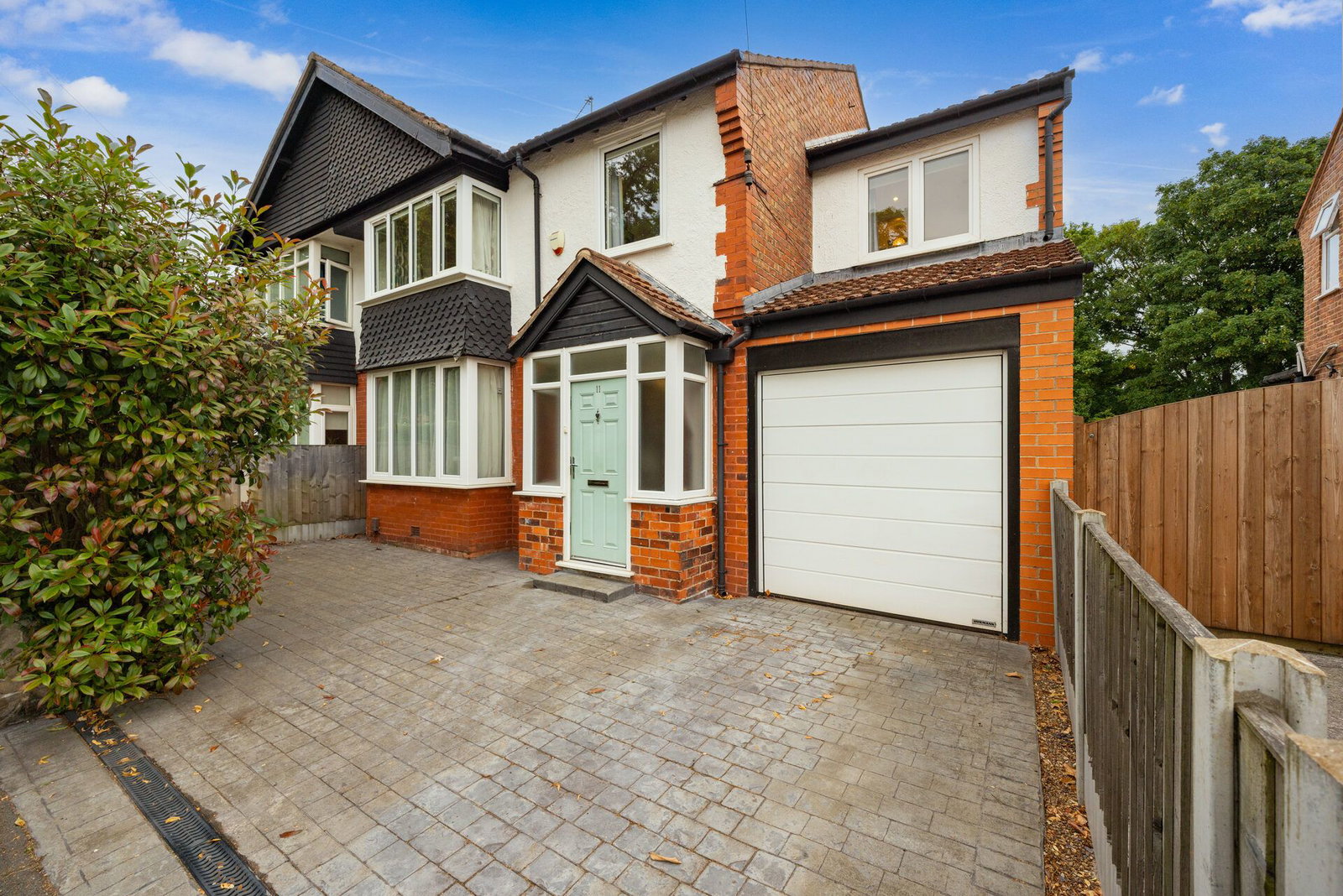 Semi Detached House in Sale