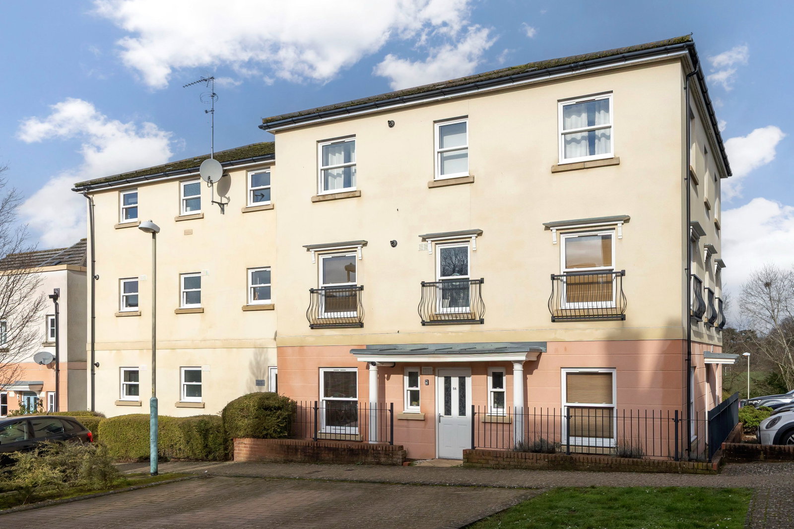 Flat in Cheltenham