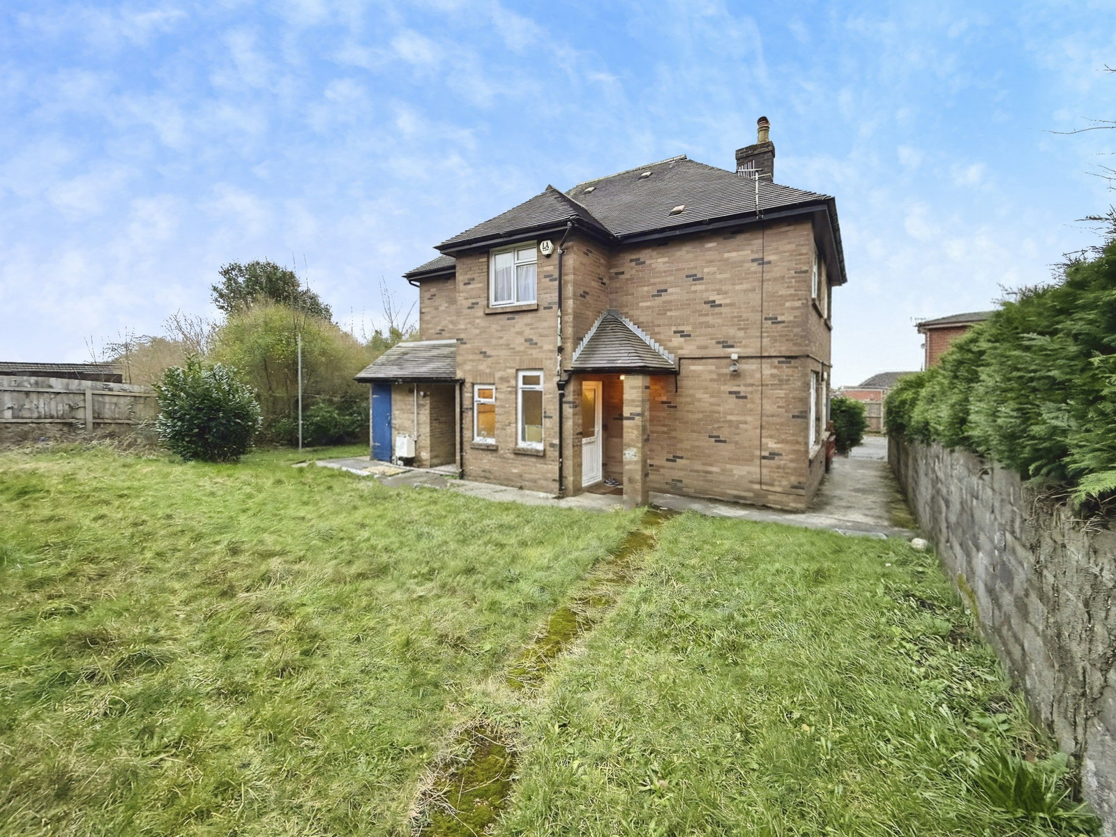 Detached House in Swansea