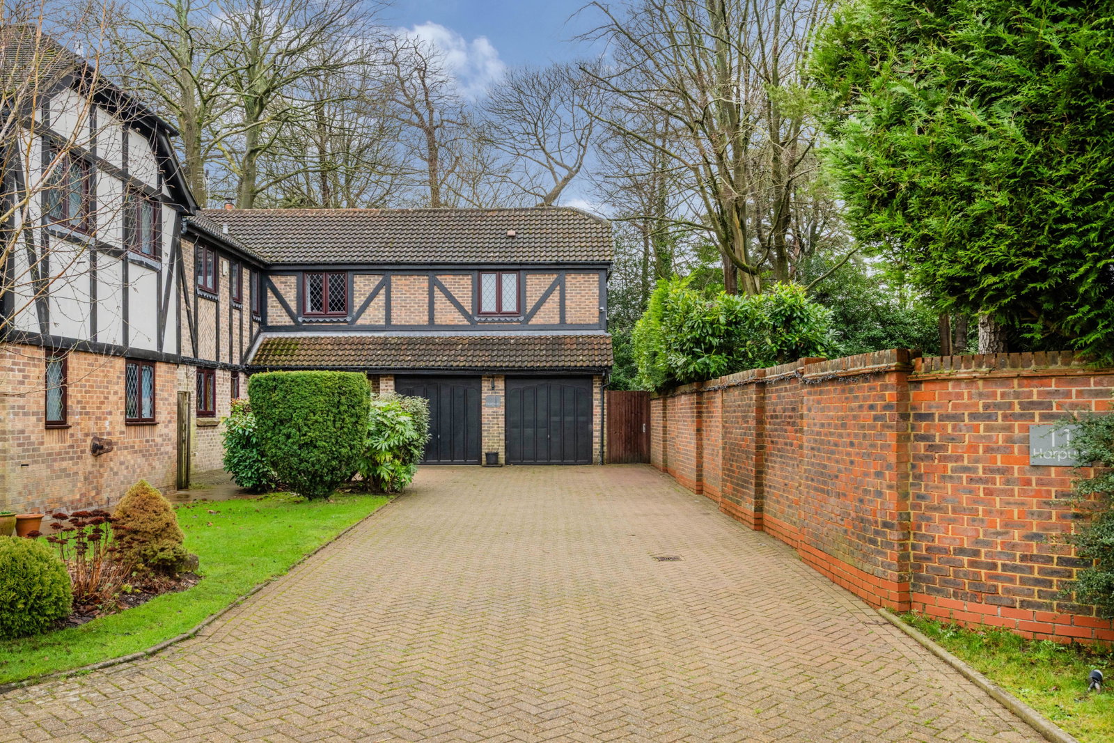 Detached House in Tadworth