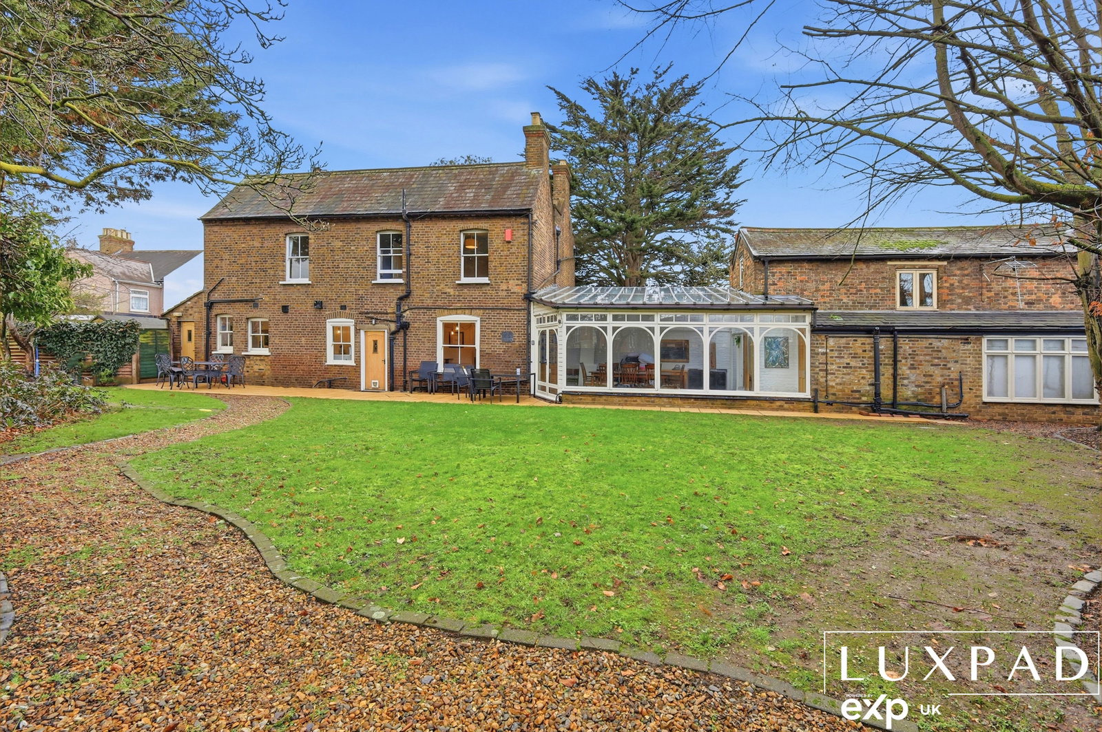 Detached House in Waltham Cross