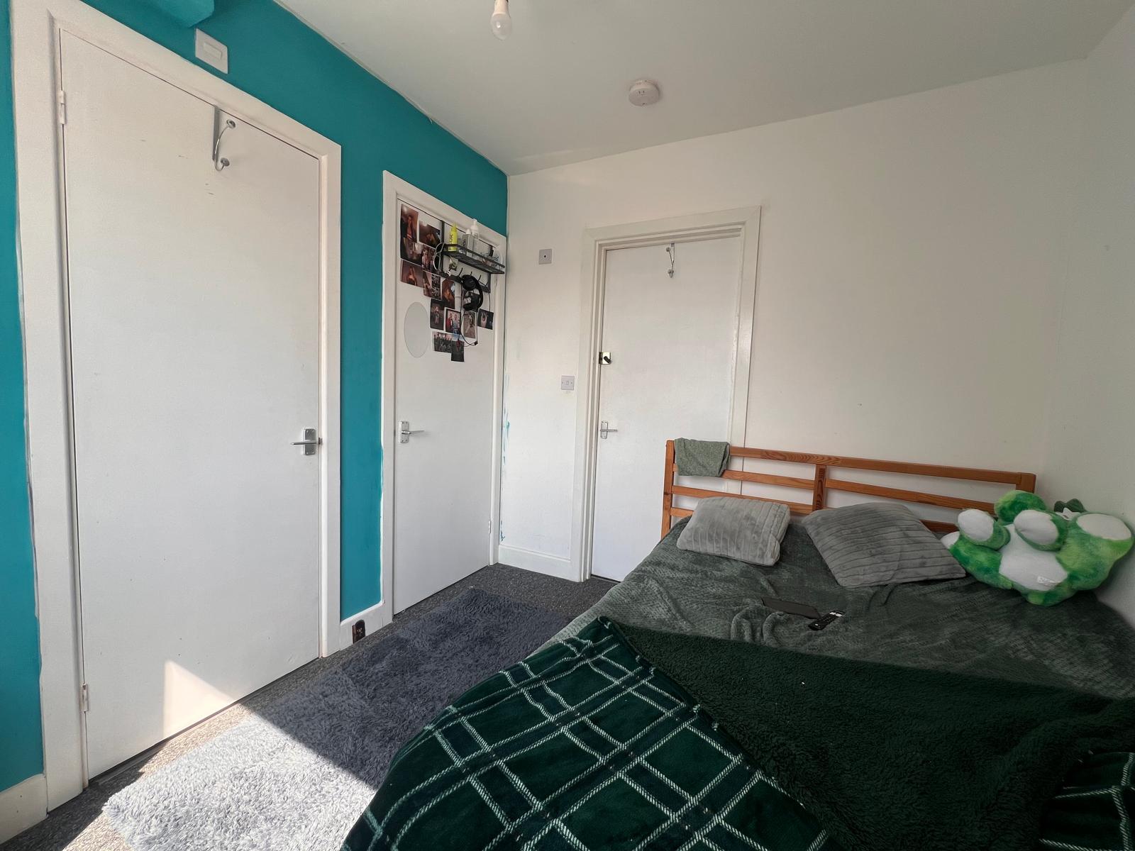 Semi Detached House in Bristol