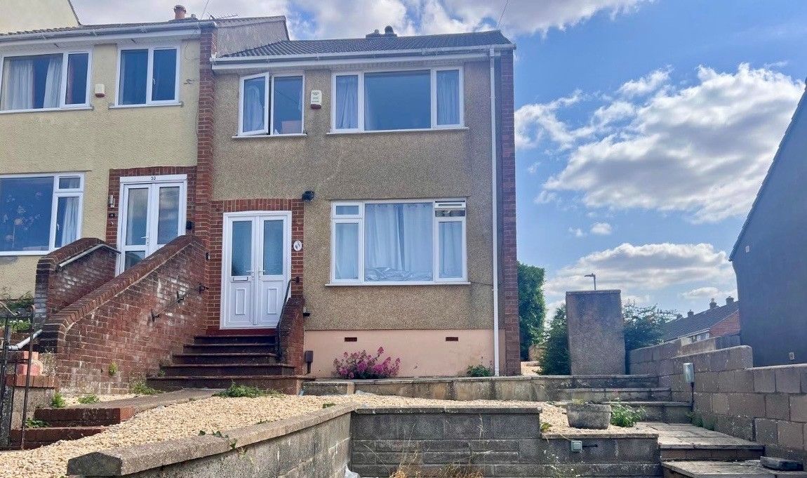 Semi Detached House in Bristol