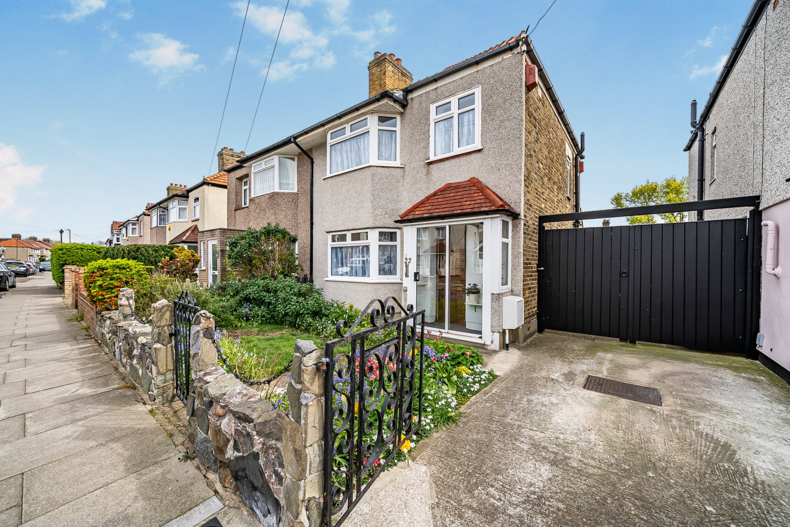 Semi Detached House in Welling