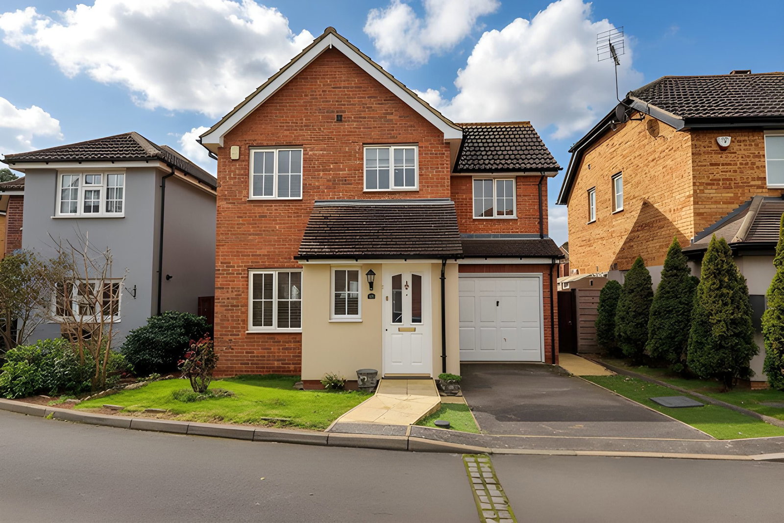 Detached House in Romford