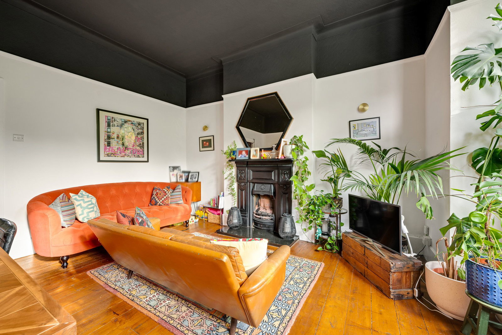 Maisonette for sale in London, Herbert Road, Woolwich, SE18 3PU, 1204 m²