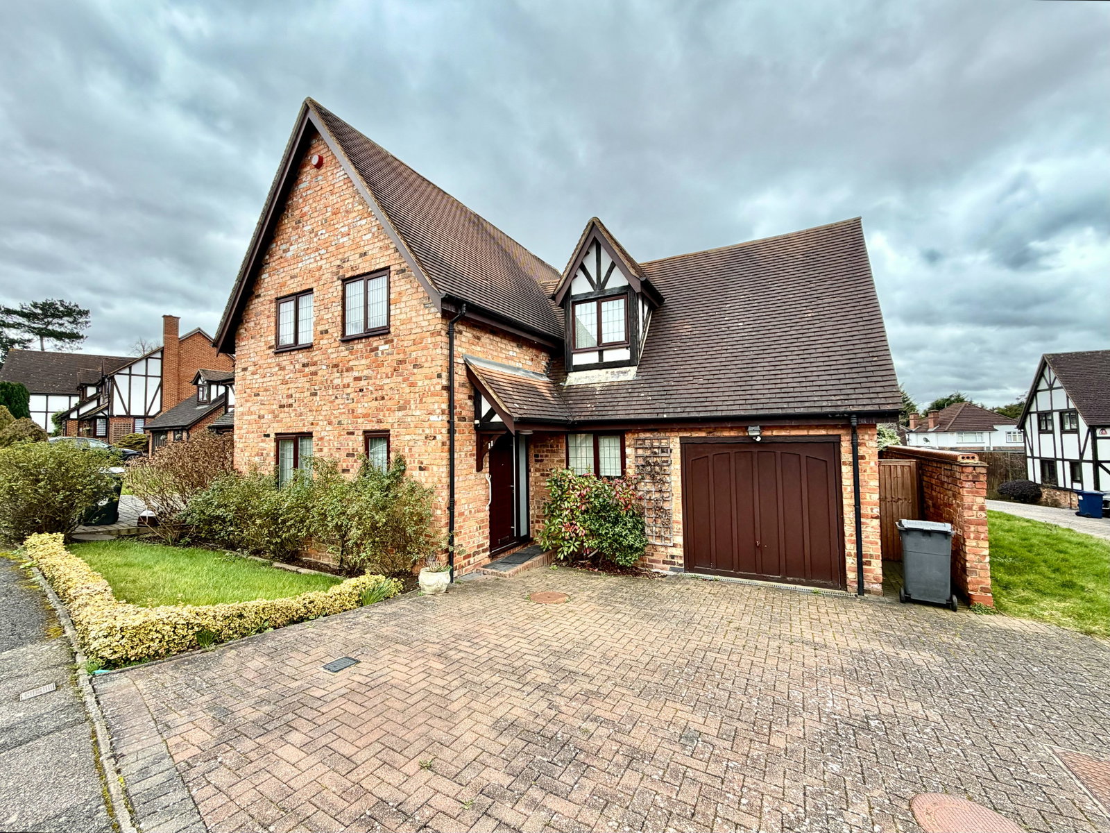 Detached House in Edgware