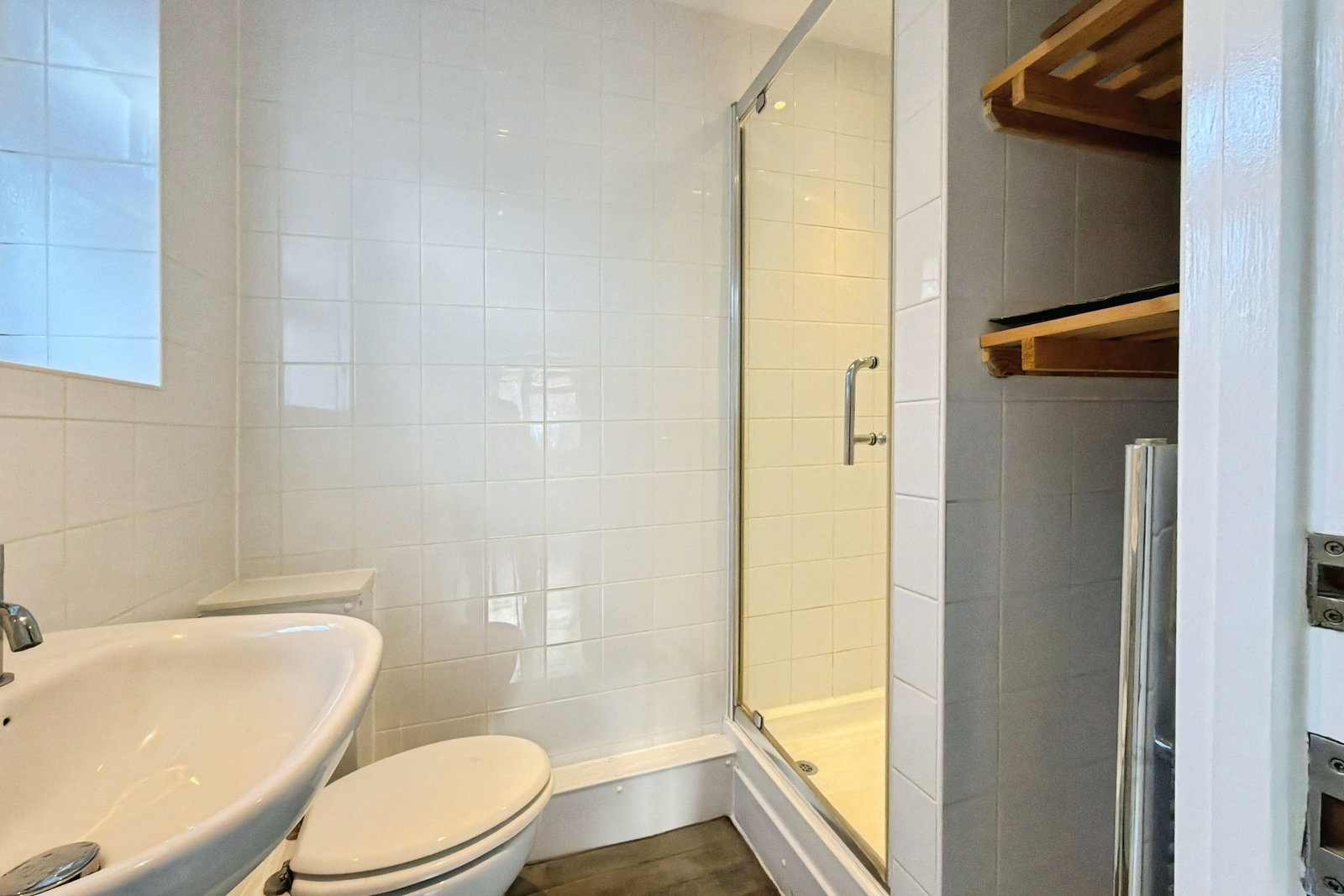 Semi Detached Bungalow in Luton