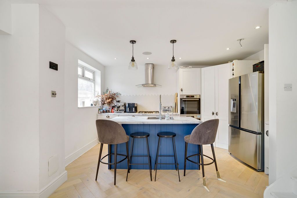 Semi Detached House in London