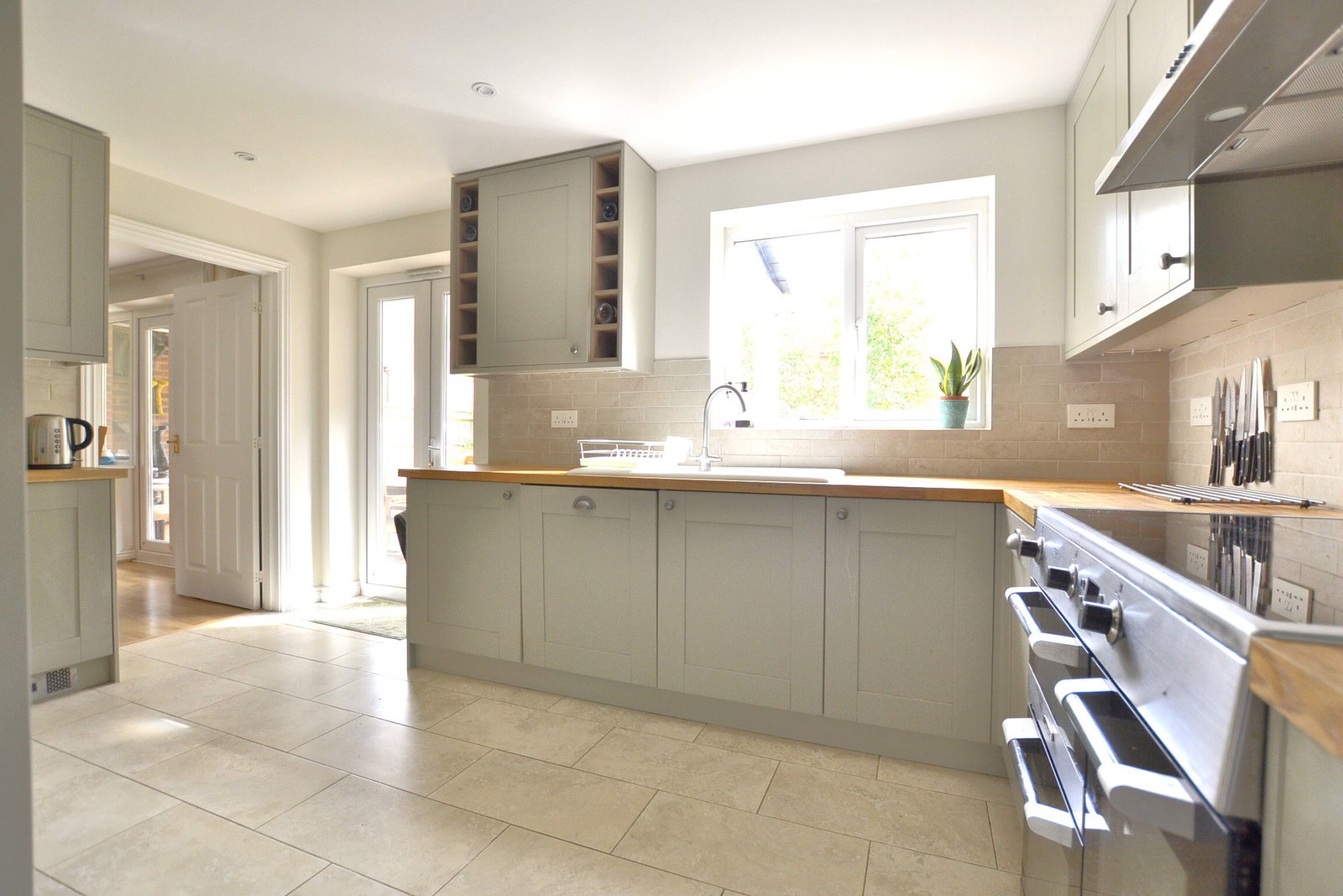 Detached House for sale in Gloucester, Stafford Close Kingsway, Quedgeley, Gloucester, GL2 2EQ