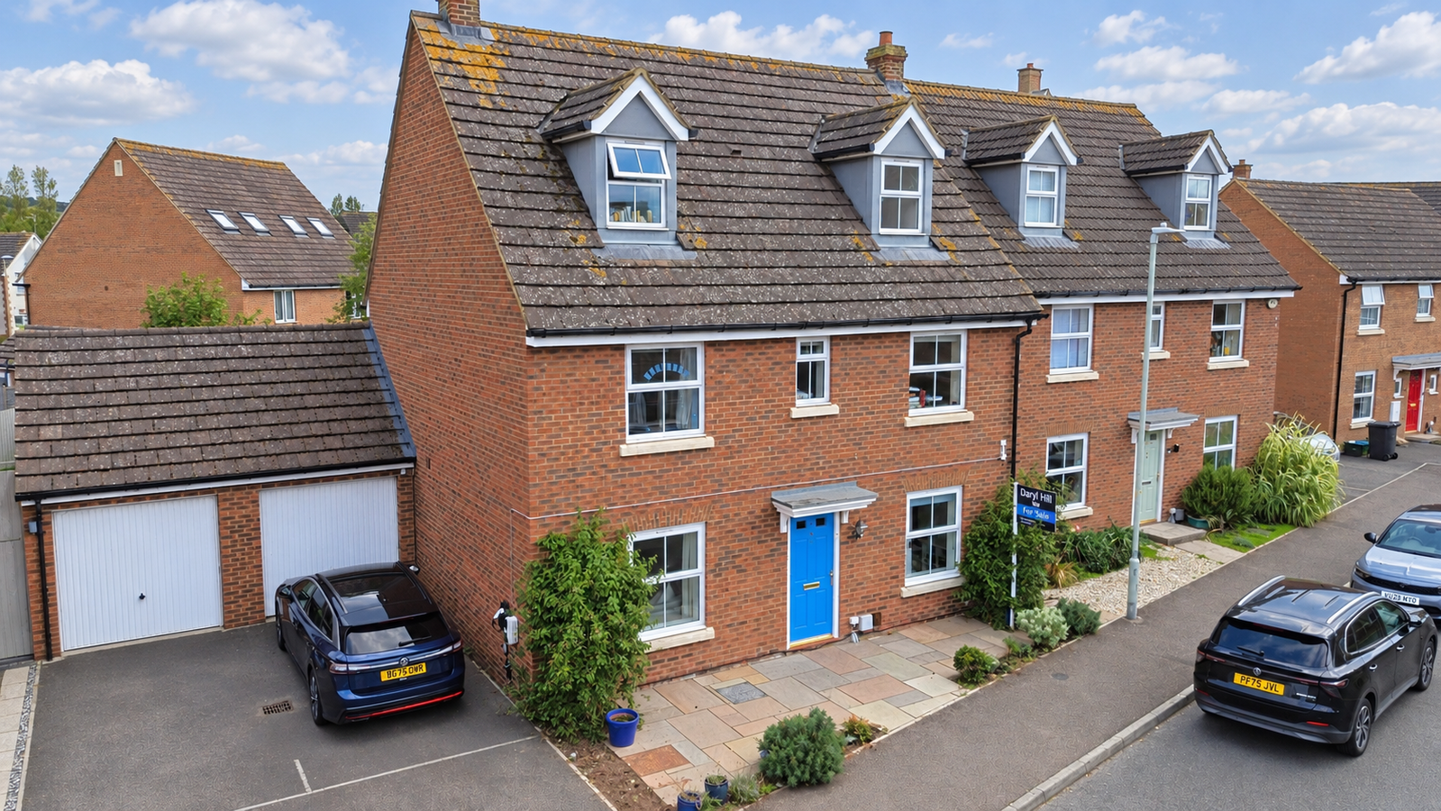 Detached House for sale in Gloucester, Stafford Close Kingsway, Quedgeley, Gloucester, GL2 2EQ