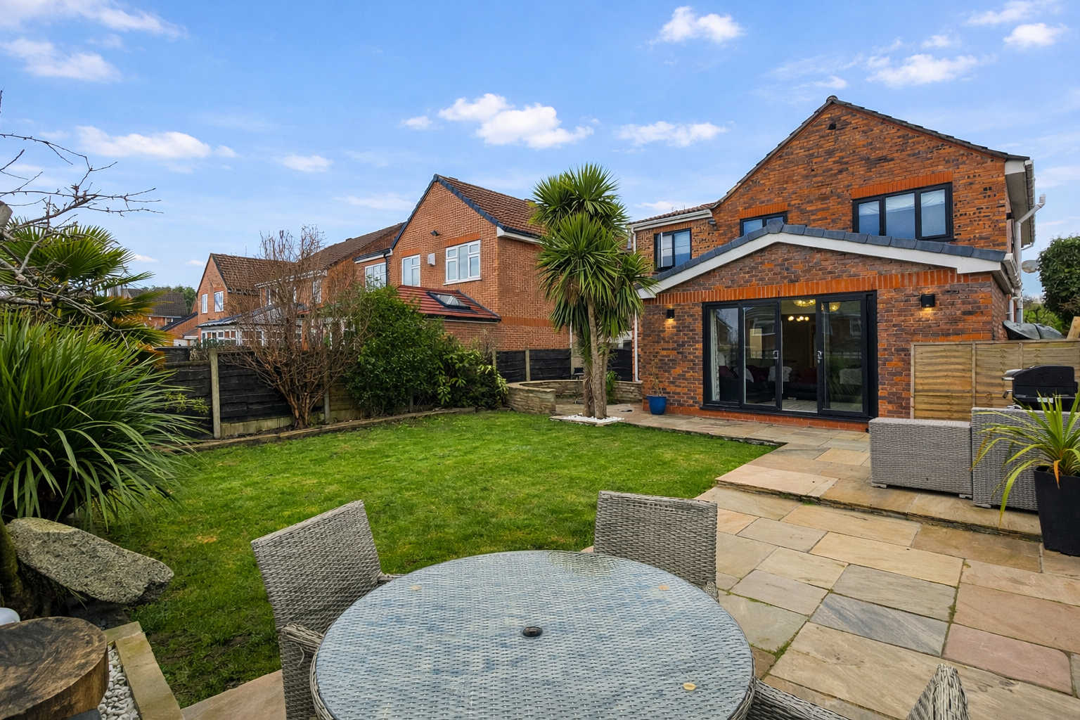 Detached House in Manchester
