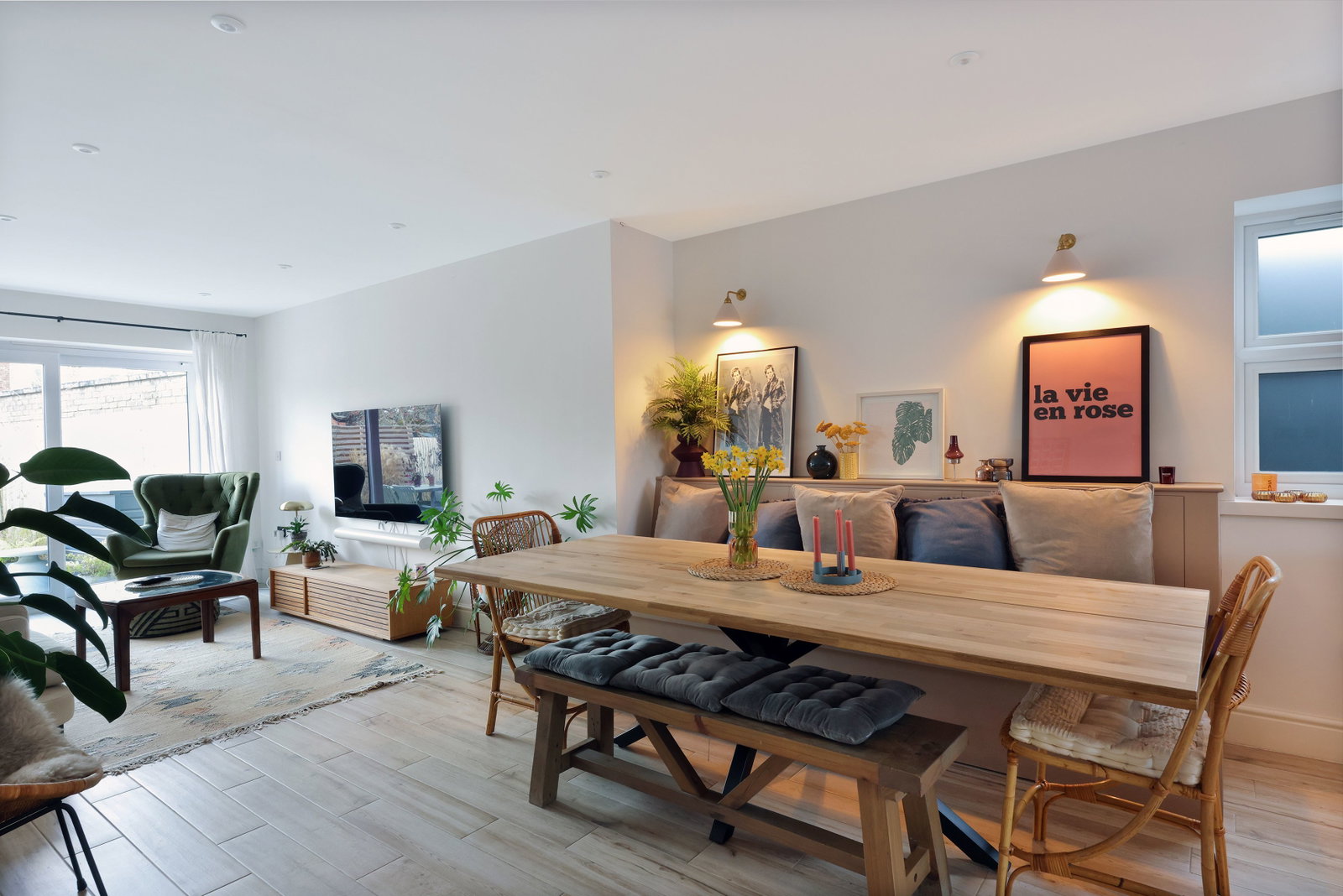 Semi Detached House in Cheltenham