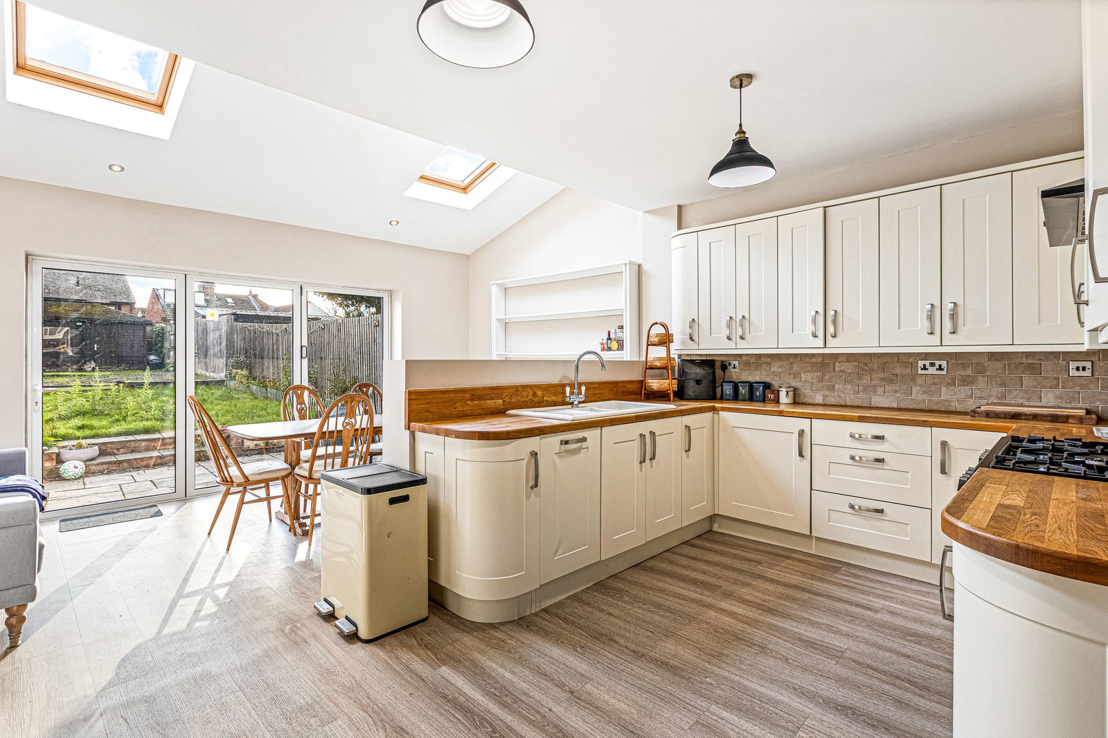 Semi Detached House for sale in Loughborough, Orchard Estate, Quorn, LE12 8DZ