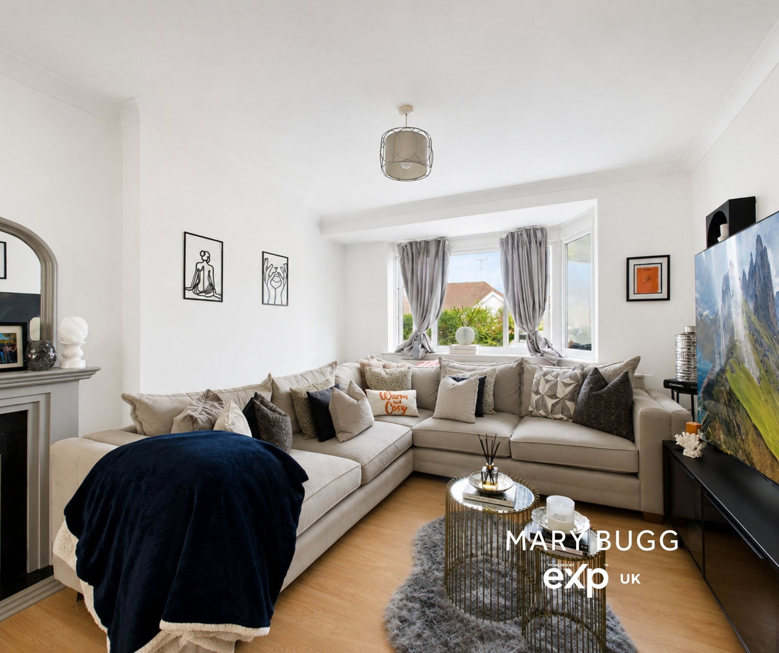 Semi Detached House for sale in Chelmsford, Pentland Avenue, Chelmsford, CM1 4AZ