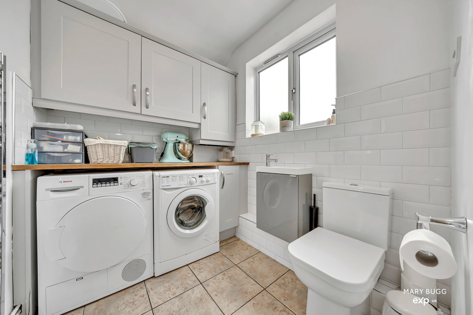 Semi Detached House for sale in Chelmsford, Pentland Avenue, Chelmsford, CM1 4AZ