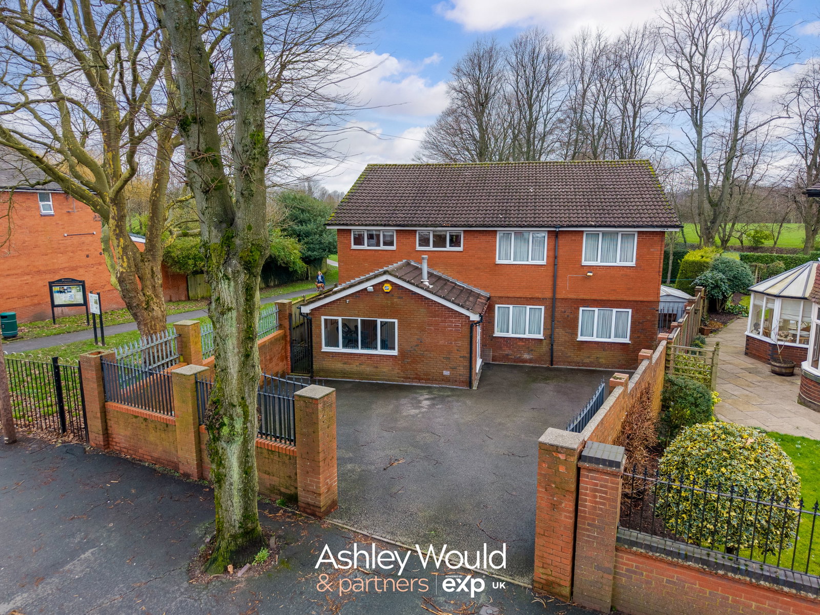 Detached House in Oldbury