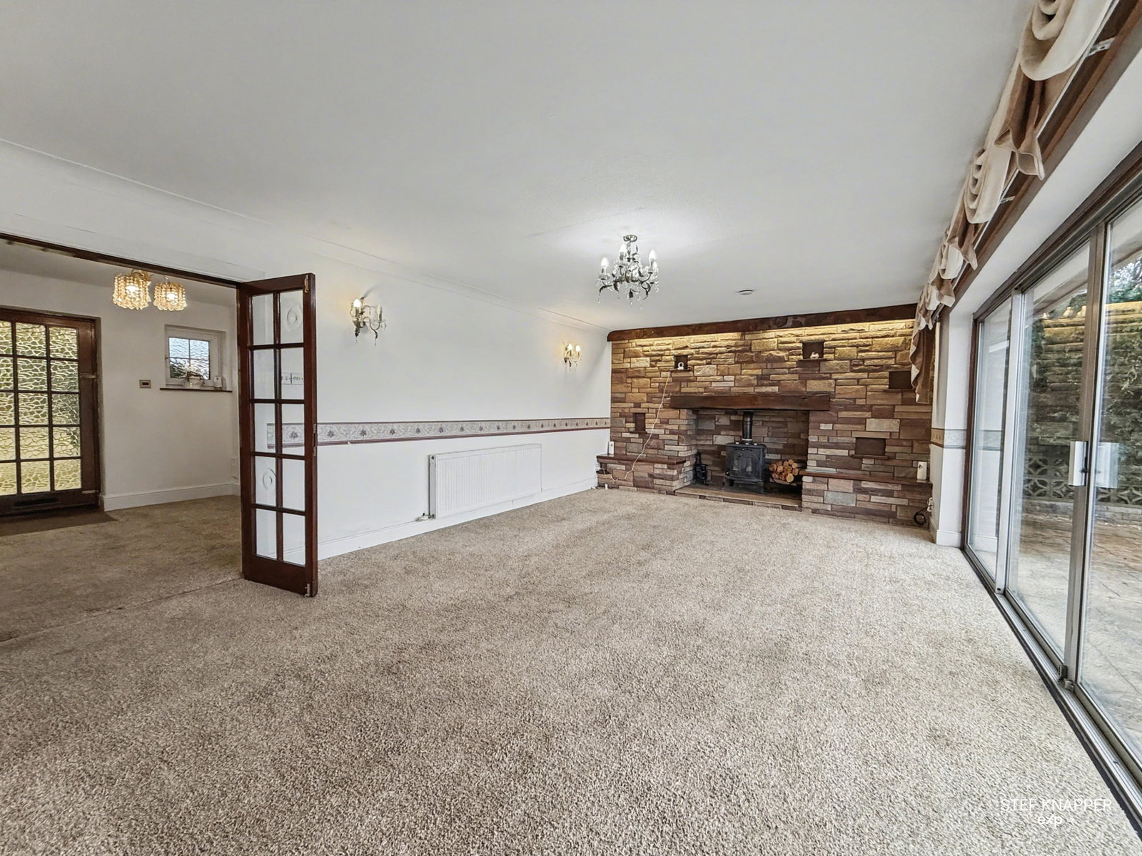 Detached House in Stoke-on-trent