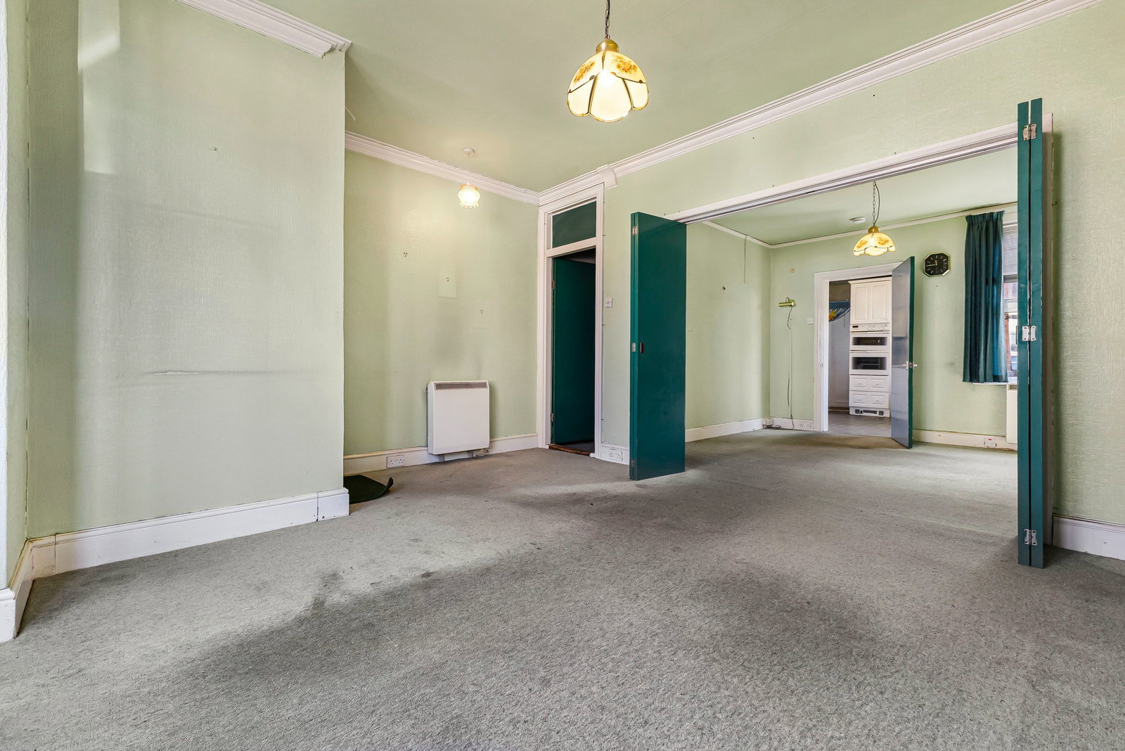 Semi Detached House for sale in Sevenoaks, Western Road, Borough Green, Sevenoaks, 939 m²