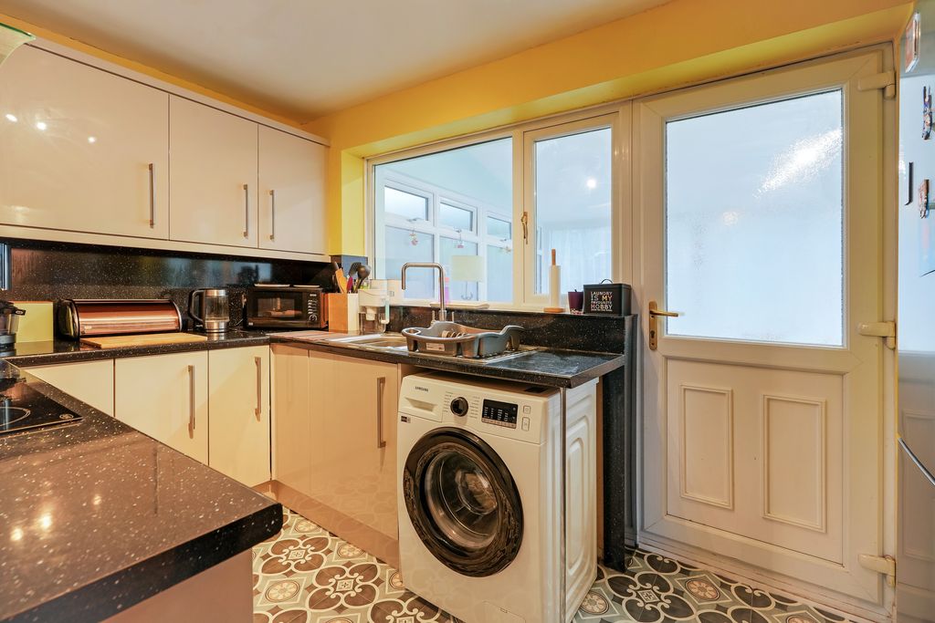 Semi Detached House in Rotherham