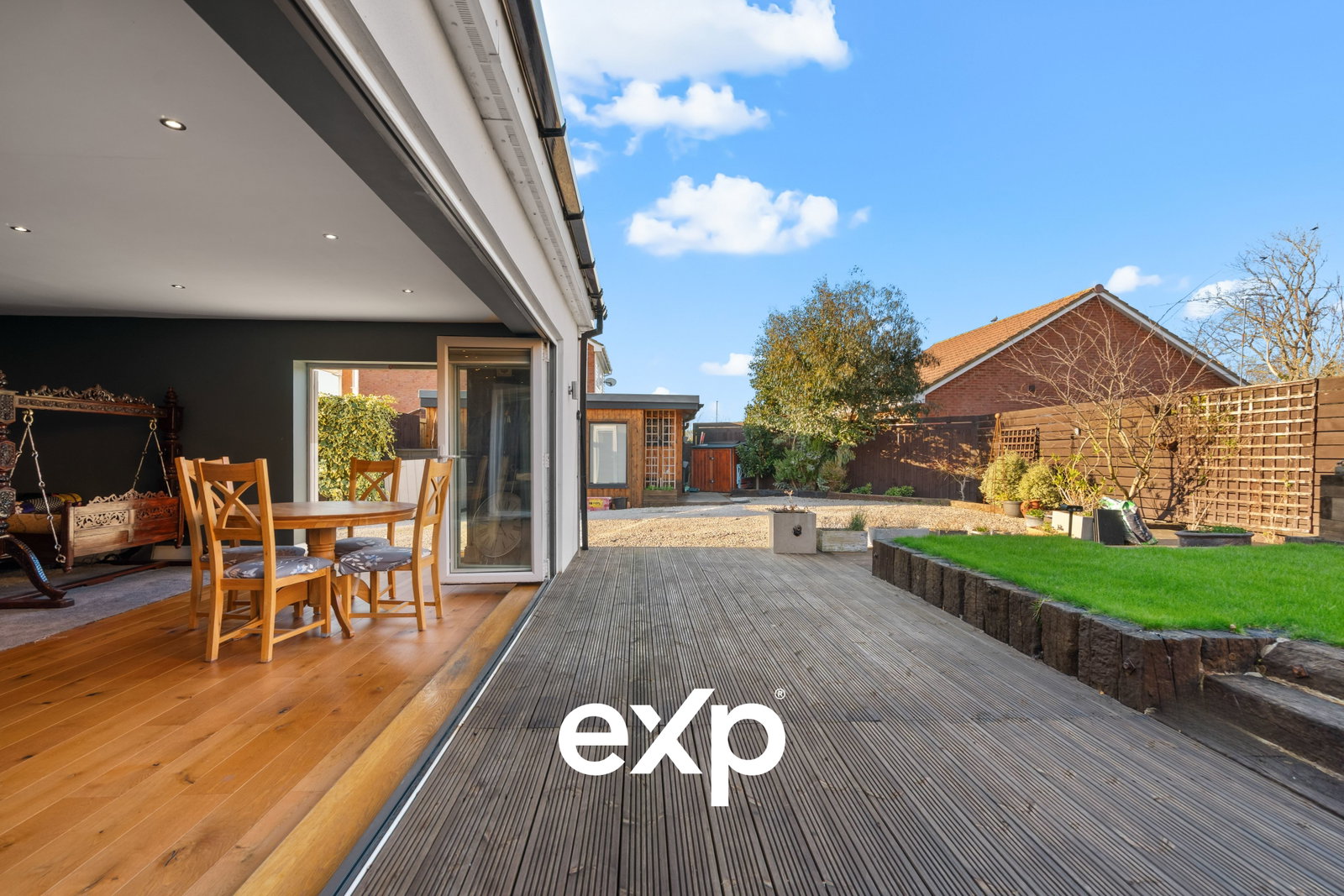 Detached House in Ashford