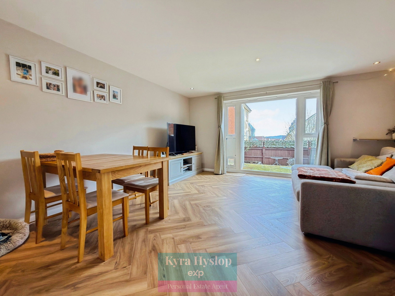 Semi Detached House in Exeter