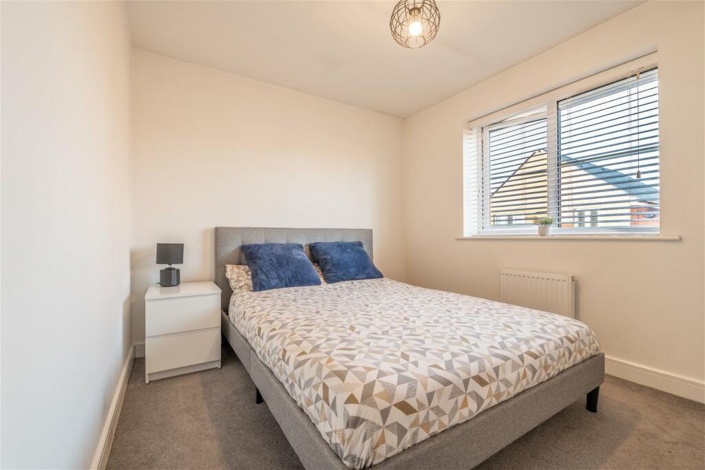 Detached House in Southampton