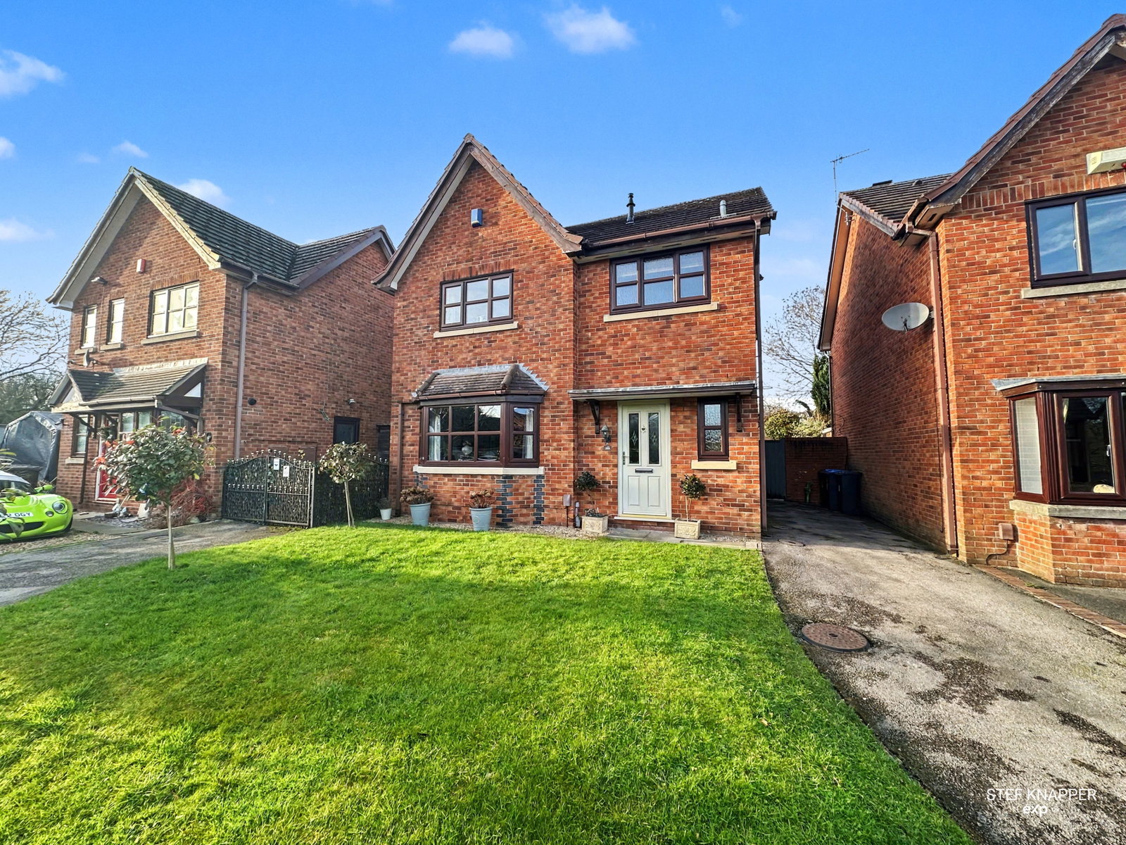 Detached House in Stoke-on-trent