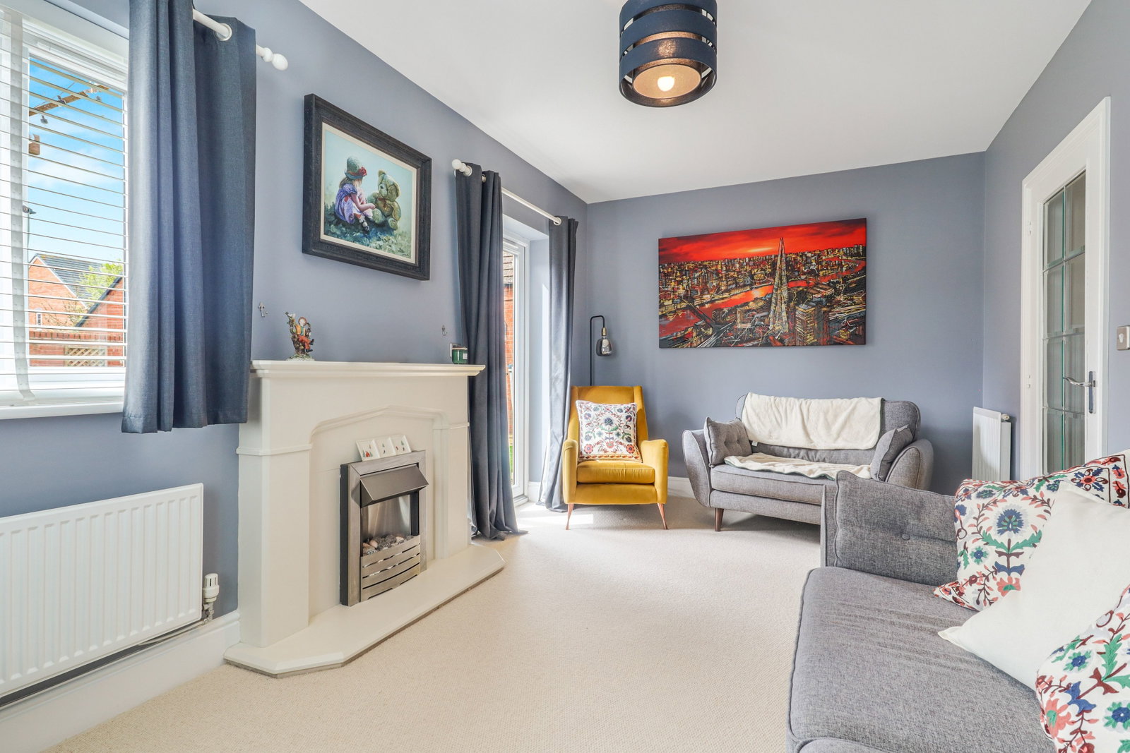 Detached House in Warwick