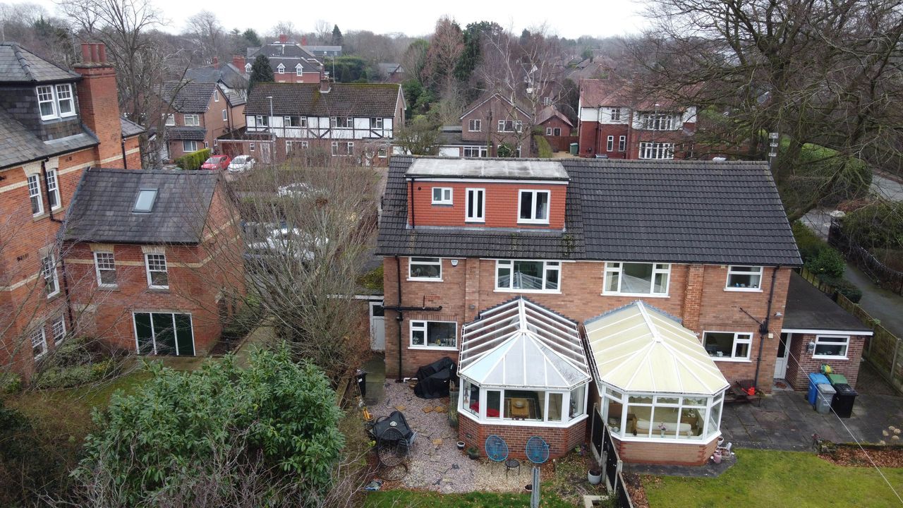 Semi Detached House in Sale