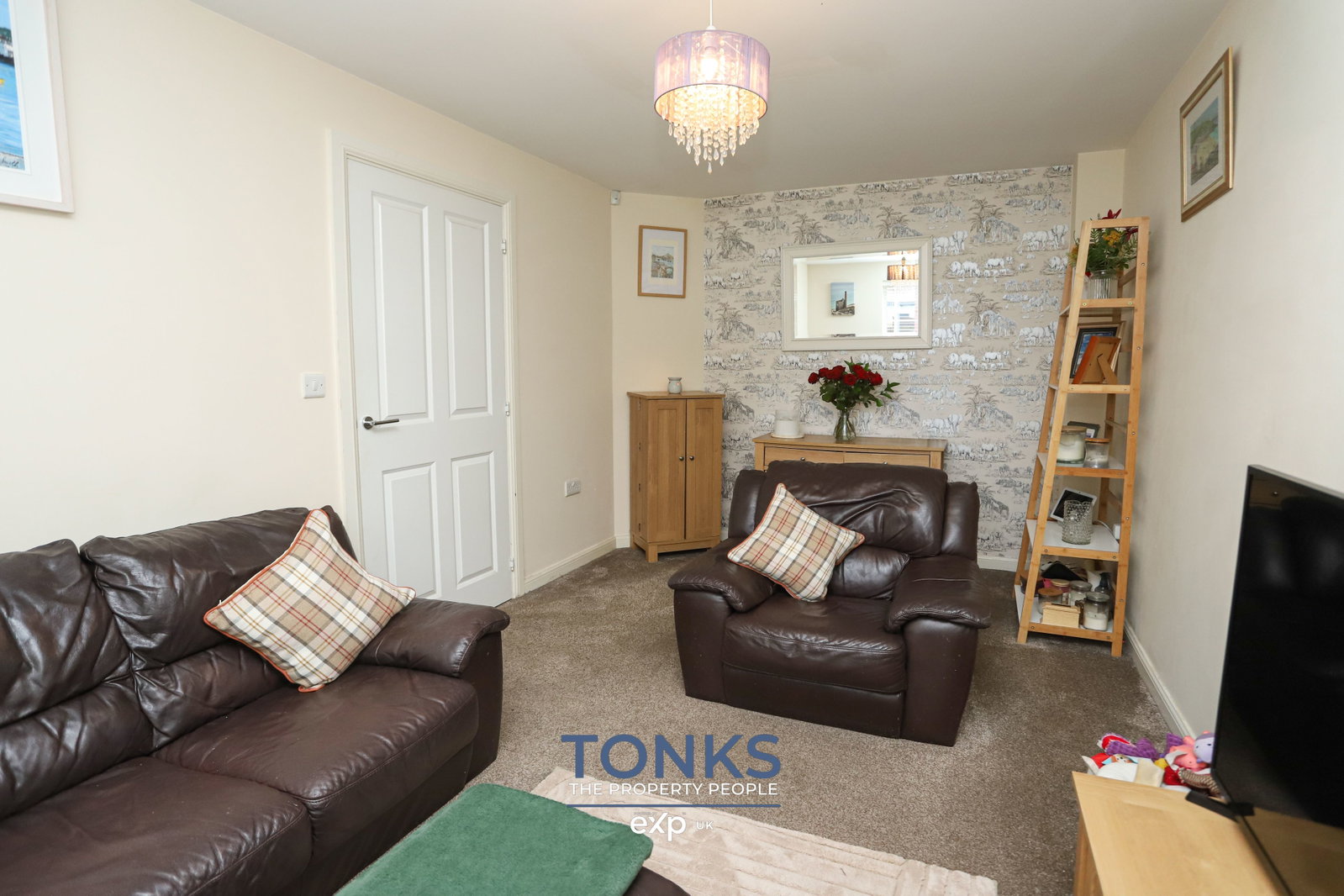 Semi Detached House in Oldbury