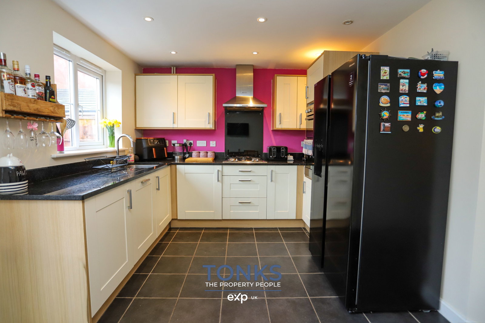 Semi Detached House in Oldbury