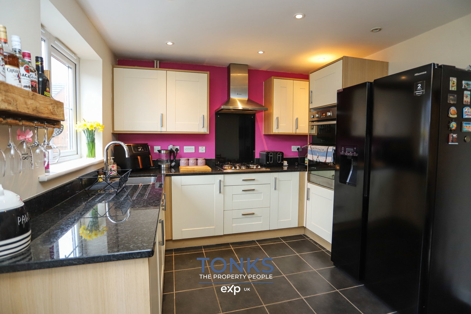 Semi Detached House in Oldbury