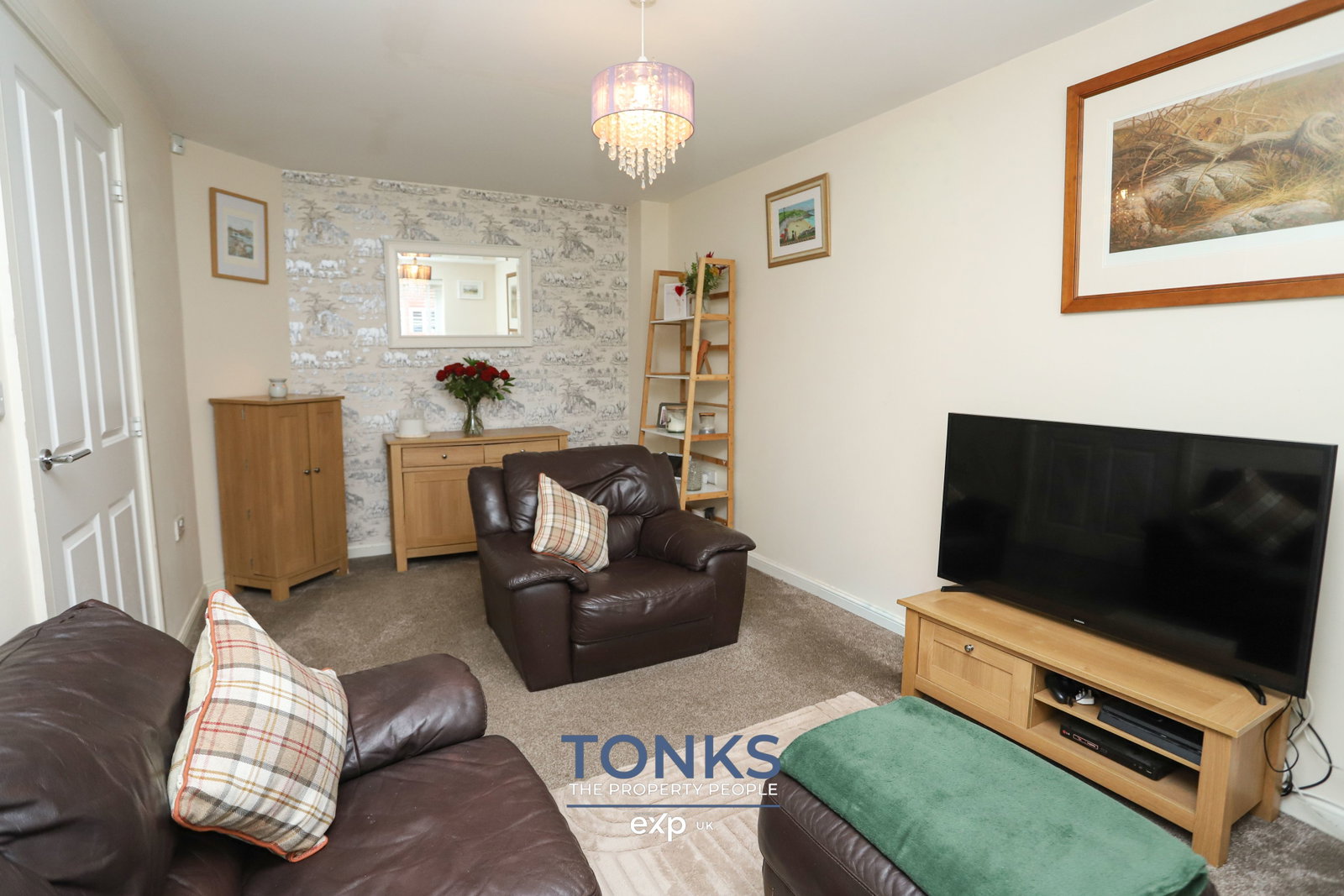 Semi Detached House in Oldbury