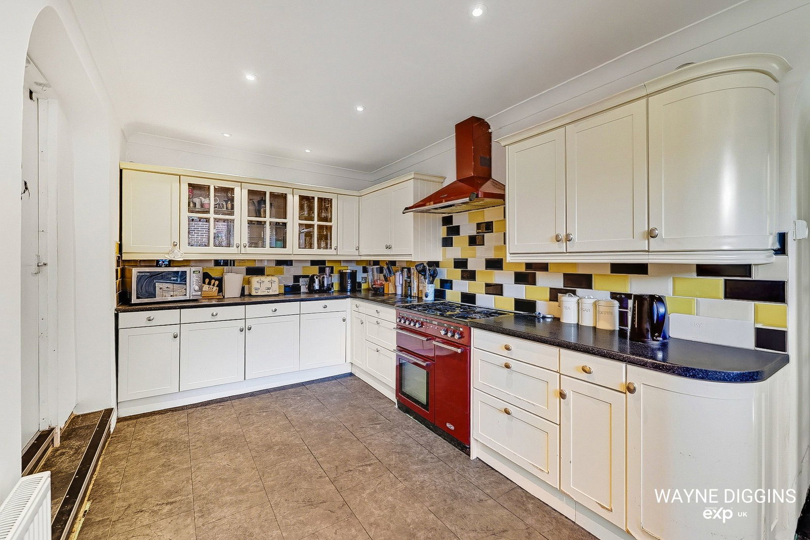 Semi Detached House in Benfleet