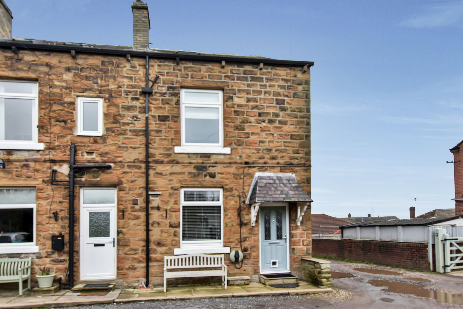 End Of Terrace House in Wakefield